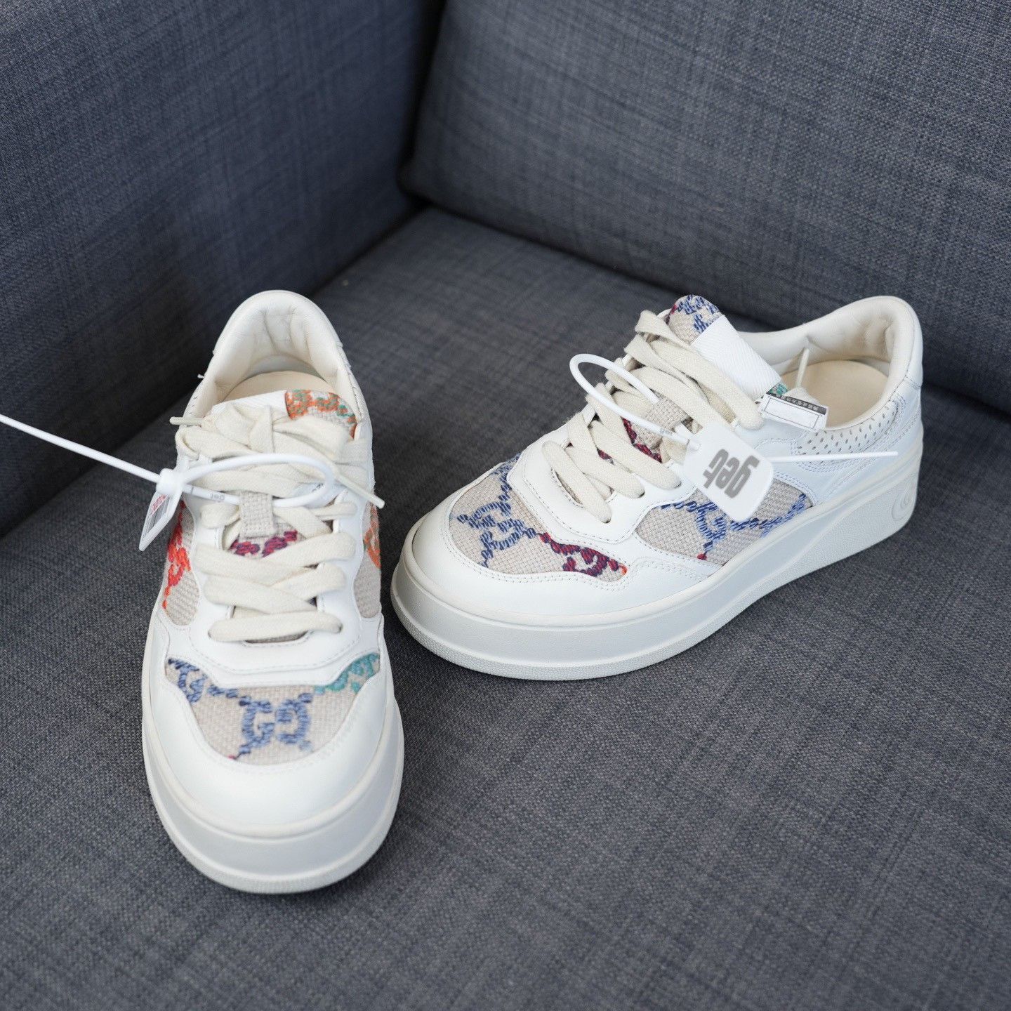 Gucci Gucci Embroidered White Lowtop Sneakers us_6-5 Women Size US 6.5 / IT 36.5 - 3 Thumbnail