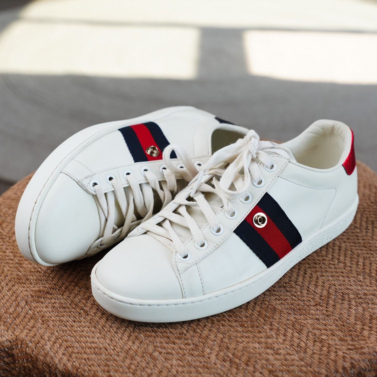 Gucci Gucci White Lowtop Sneakers us_6-5 Women Size US 6.5 / IT 36.5 - 2 Thumbnail
