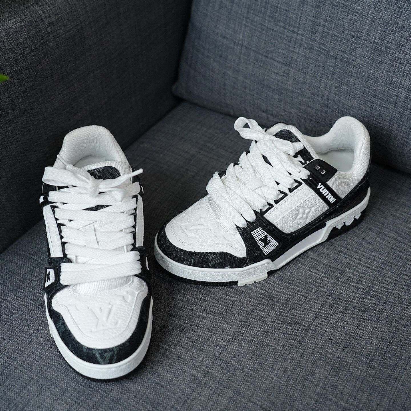 Louis Vuitton Louis Vuitton Training Denim Black Lowtop Sneakers Women Size US 6.5 / IT 36.5 - 3 Thumbnail