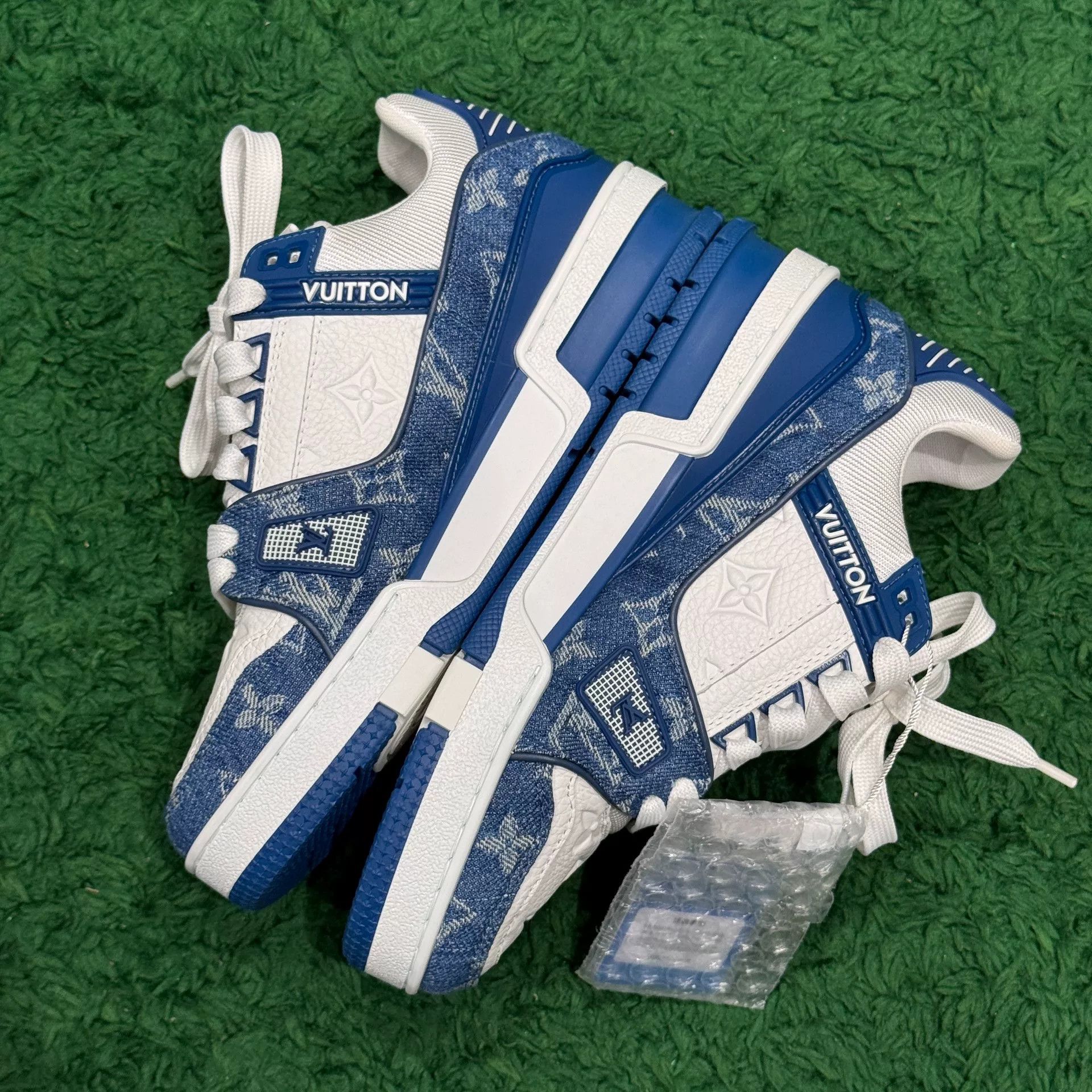 Louis Vuitton Louis Vuitton Training Denim Blue Lowtop Sneakers us_6 Women Size US 6 / IT 36 - 4 Thumbnail