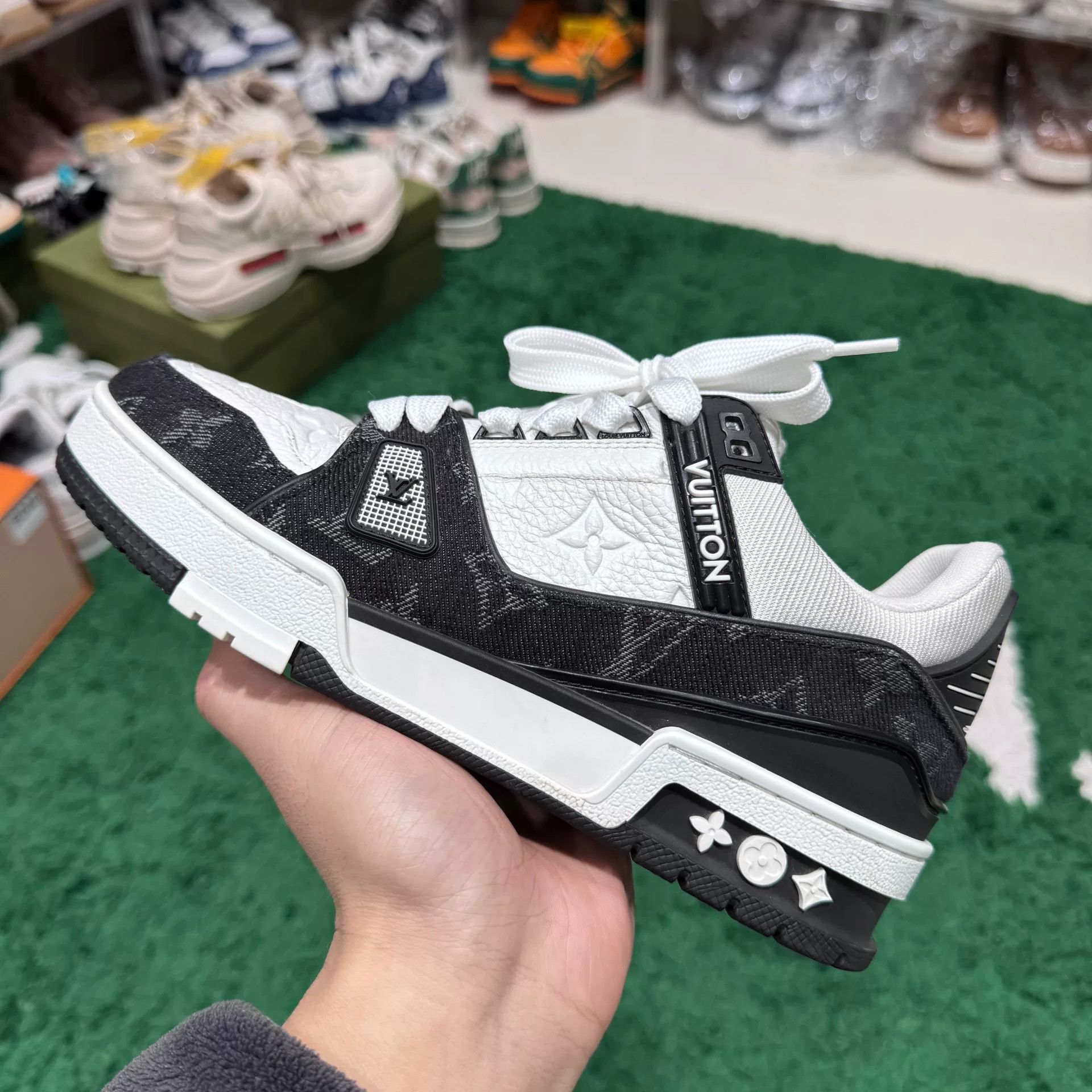 Louis Vuitton Louis Vuitton Training Denim Black Lowtop Sneakers Women Size US 6 / IT 36 - 4 Thumbnail