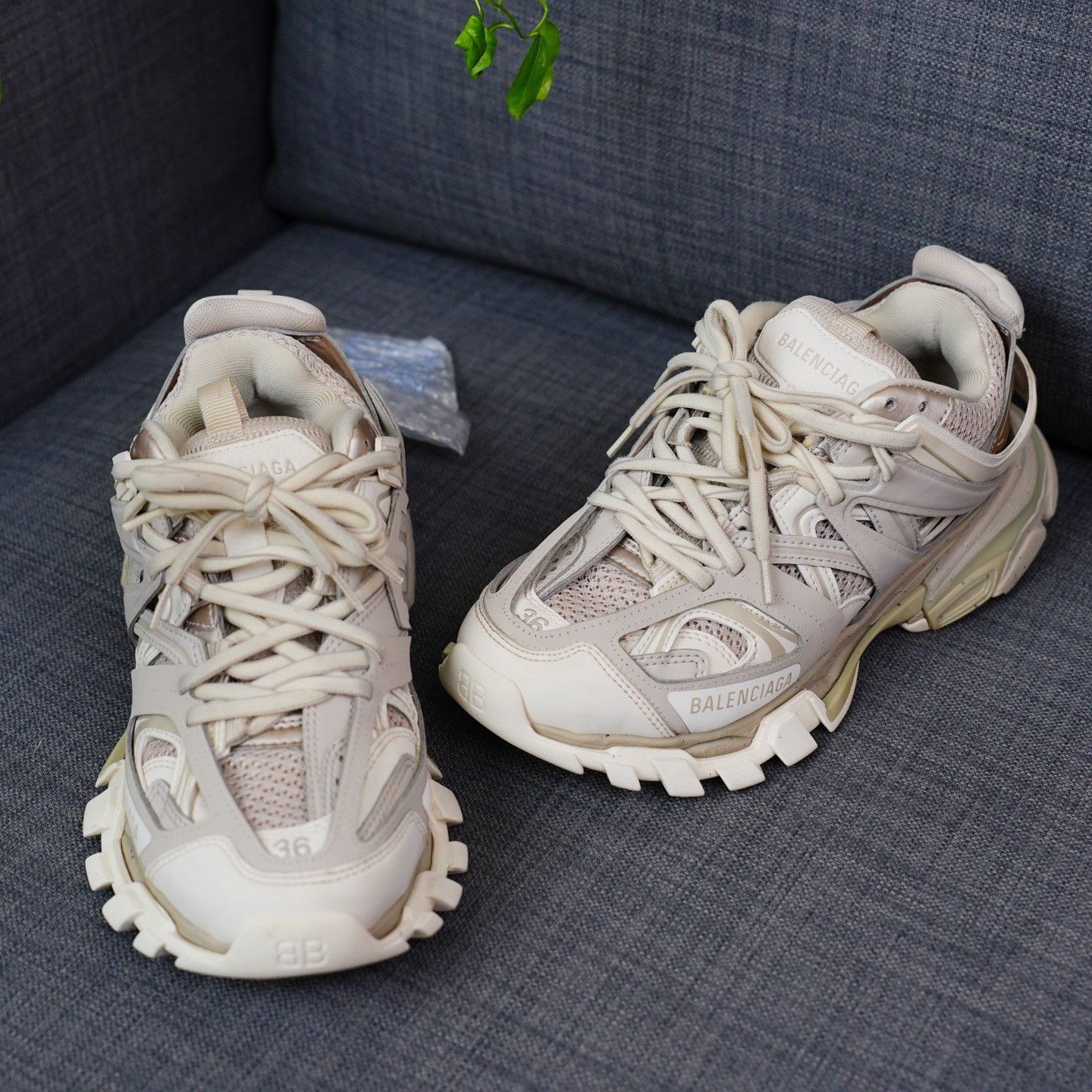Balenciaga Balenciaga Brown Lowtop Sneakers us_6 Women Size US 6 / IT 36 - 3 Thumbnail
