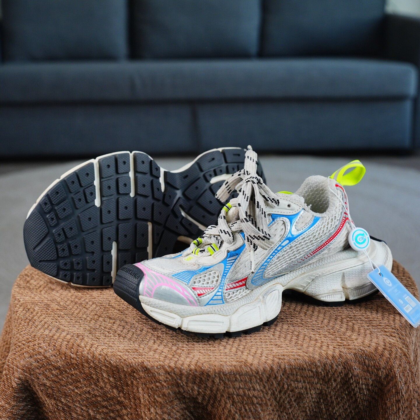 Balenciaga Balenciaga Blue Lowtop Sneakers us_6 Women Size US 6 / IT 36 - 7 Thumbnail
