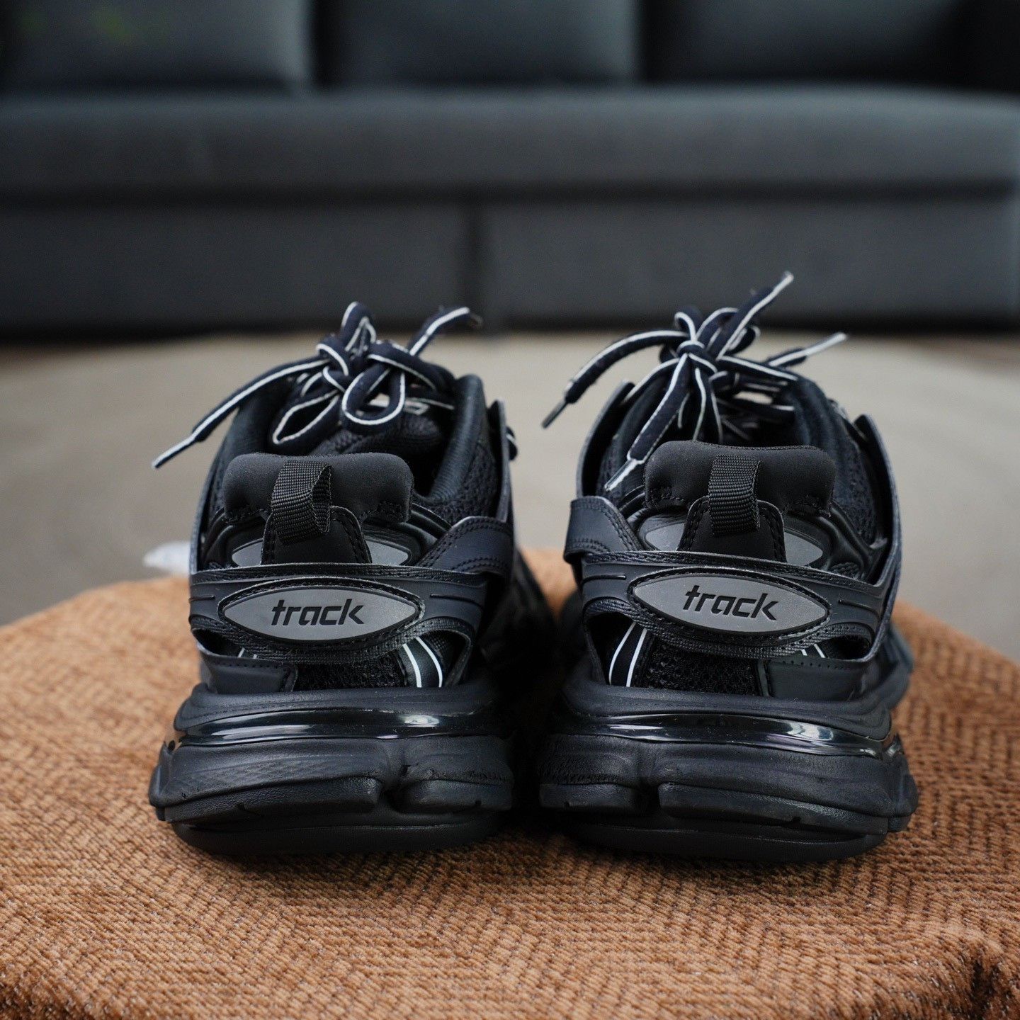 Balenciaga Balenciaga Black Lowtop Sneakers us_6 Women Size US 6 / IT 36 - 5 Thumbnail