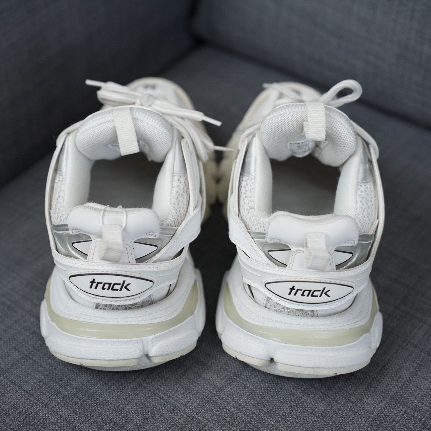 Balenciaga Balenciaga White Lowtop Sneakers us_6 Women Size US 6 / IT 36 - 6 Thumbnail