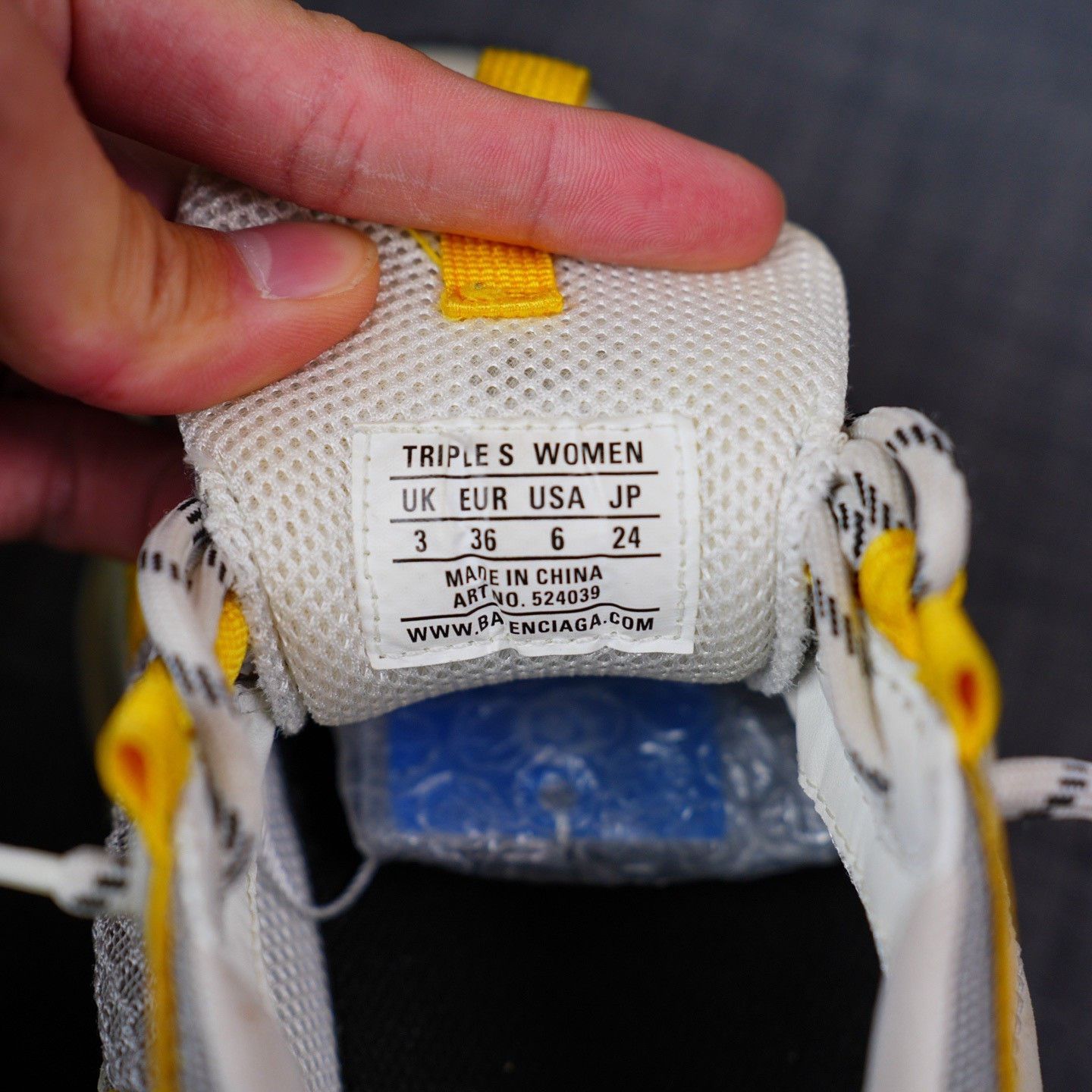Balenciaga Balenciaga Yellow Lowtop Sneakers us_6 Women Size US 6 / IT 36 - 7 Thumbnail