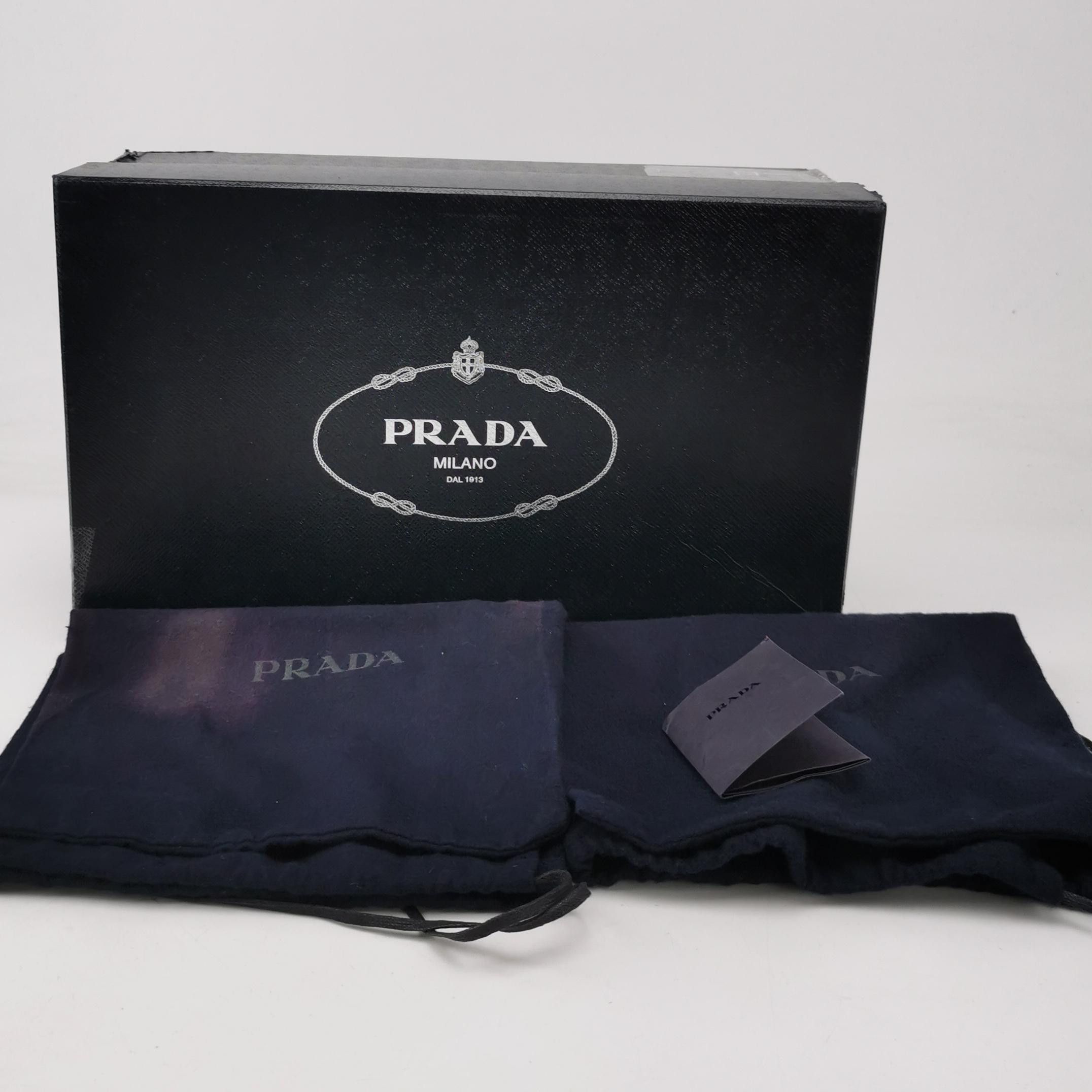 Prada Prada Burgundy Canvas Low-Top Sneakers 7 Size US 7 / EU 40 - 10 Thumbnail