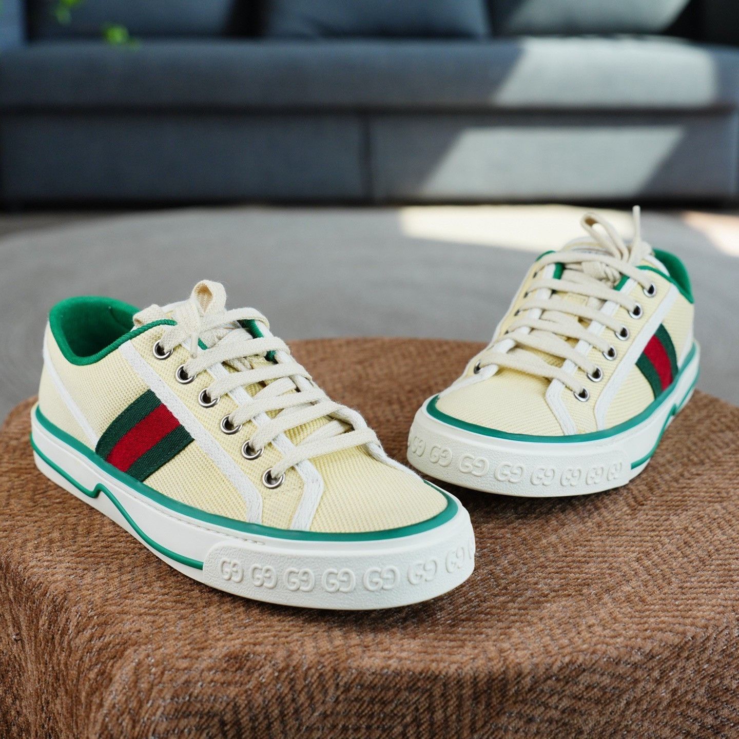 Gucci Gucci Casual Beige Lowtop Sneakers us_6 Women Size US 6 / IT 36 - 3 Thumbnail