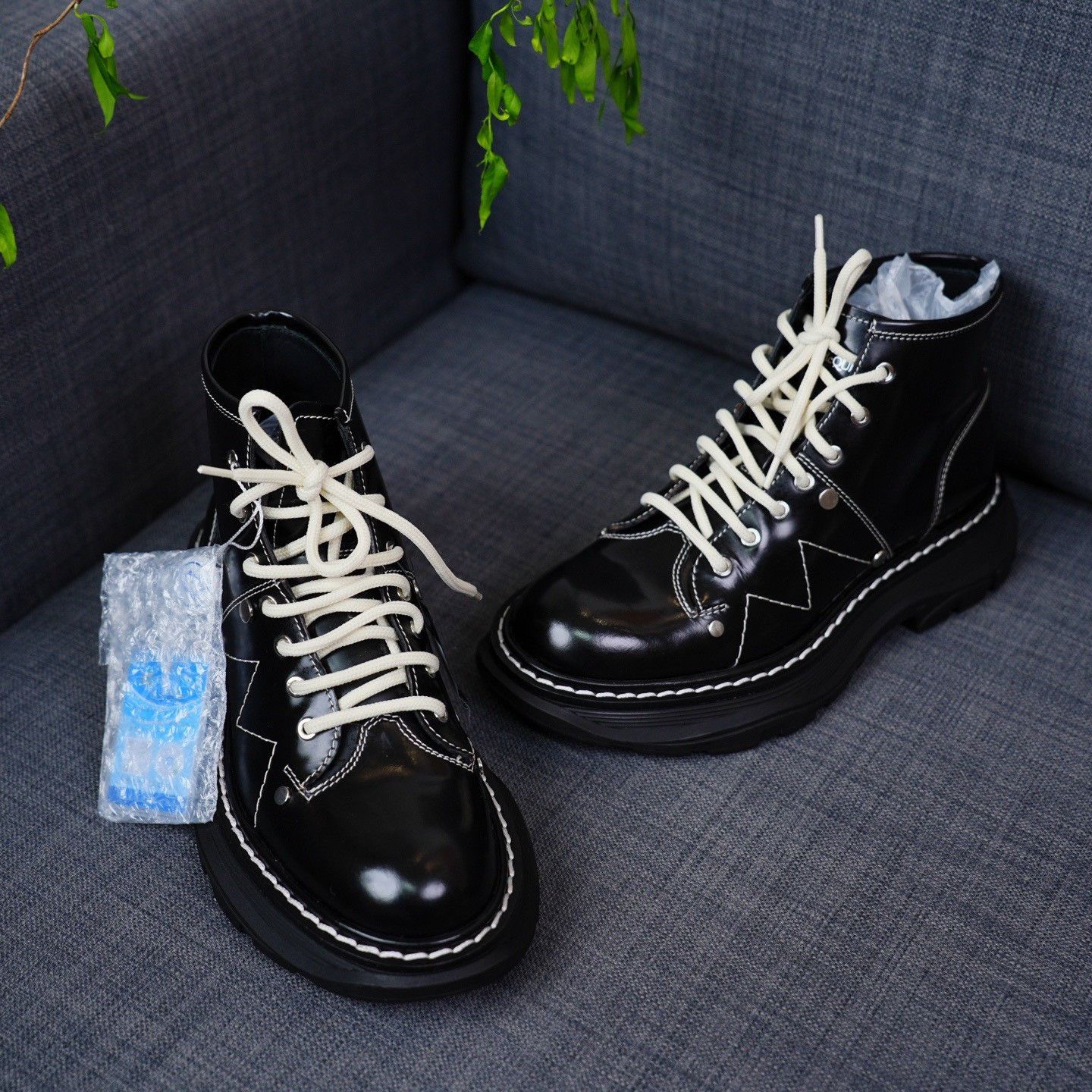 Alexander McQueen Alexander McQueen Black Boots us_6 Women Size US 6 / IT 36 - 3 Thumbnail
