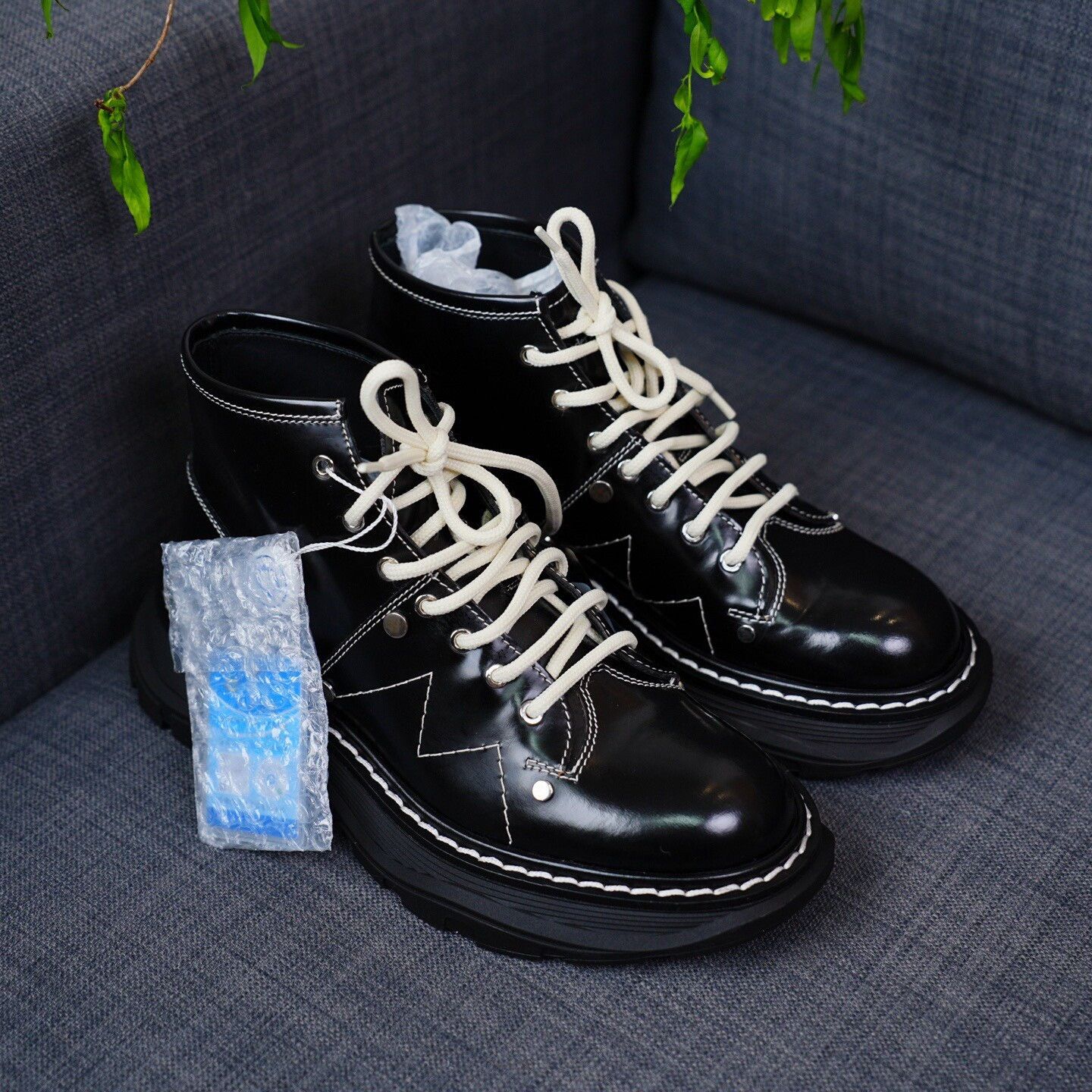 Alexander McQueen Alexander McQueen Black Boots us_6 Women Size US 6 / IT 36 - 5 Thumbnail