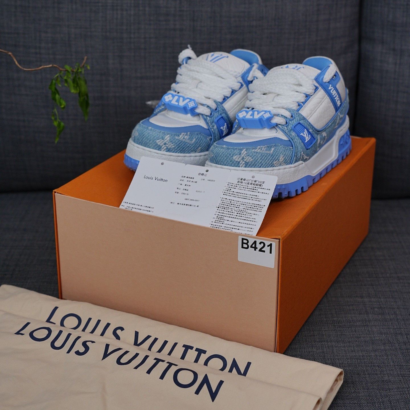 Louis Vuitton Louis Vuitton Training Blue Lowtop Sneakers us_6 Women Size US 6 / IT 36 - 9 Thumbnail
