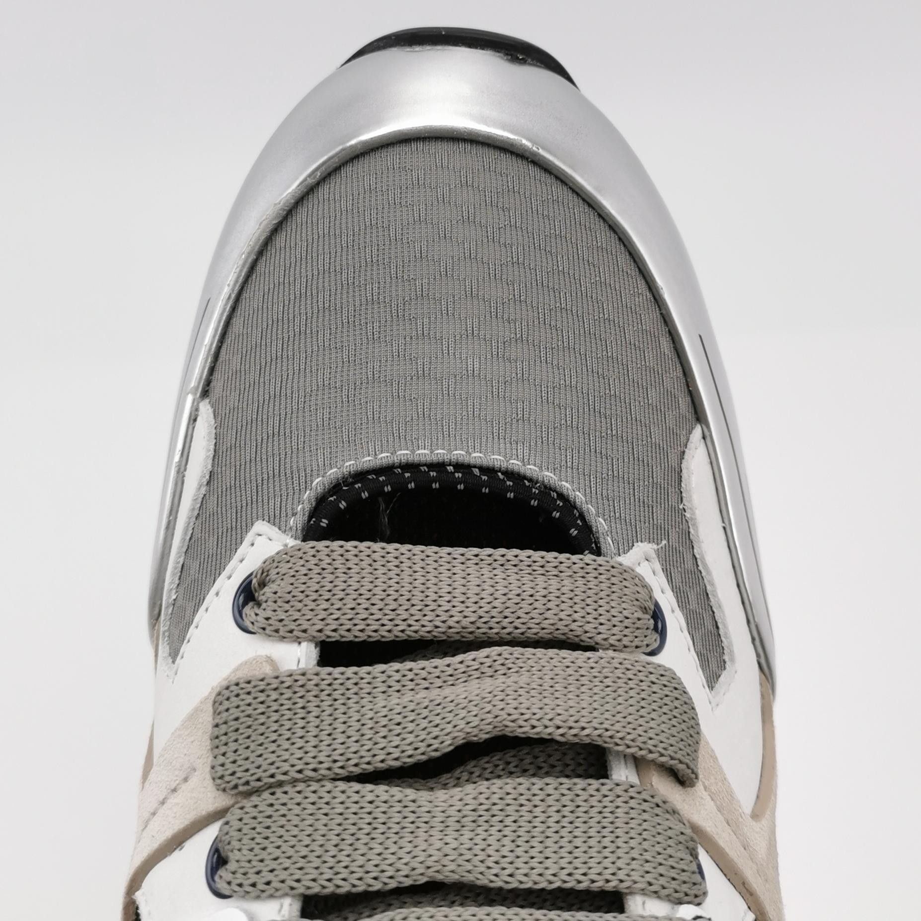 Alexander McQueen Alexander McQueen Metallic Mixed Media Sneakers EU 40 Size US 7 / EU 40 - 7 Thumbnail
