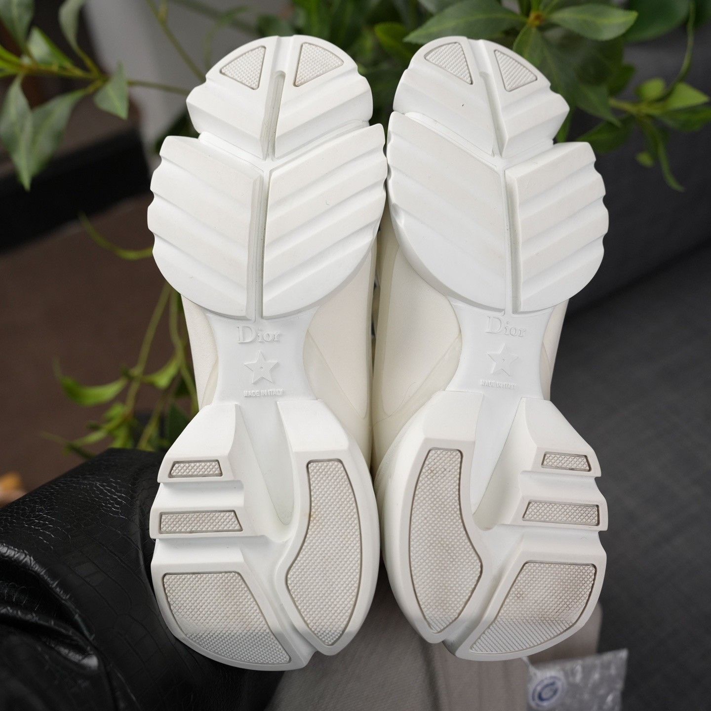 Dior Dior White Lowtop Sneakers us_6 Women Size US 6 / IT 36 - 9 Thumbnail