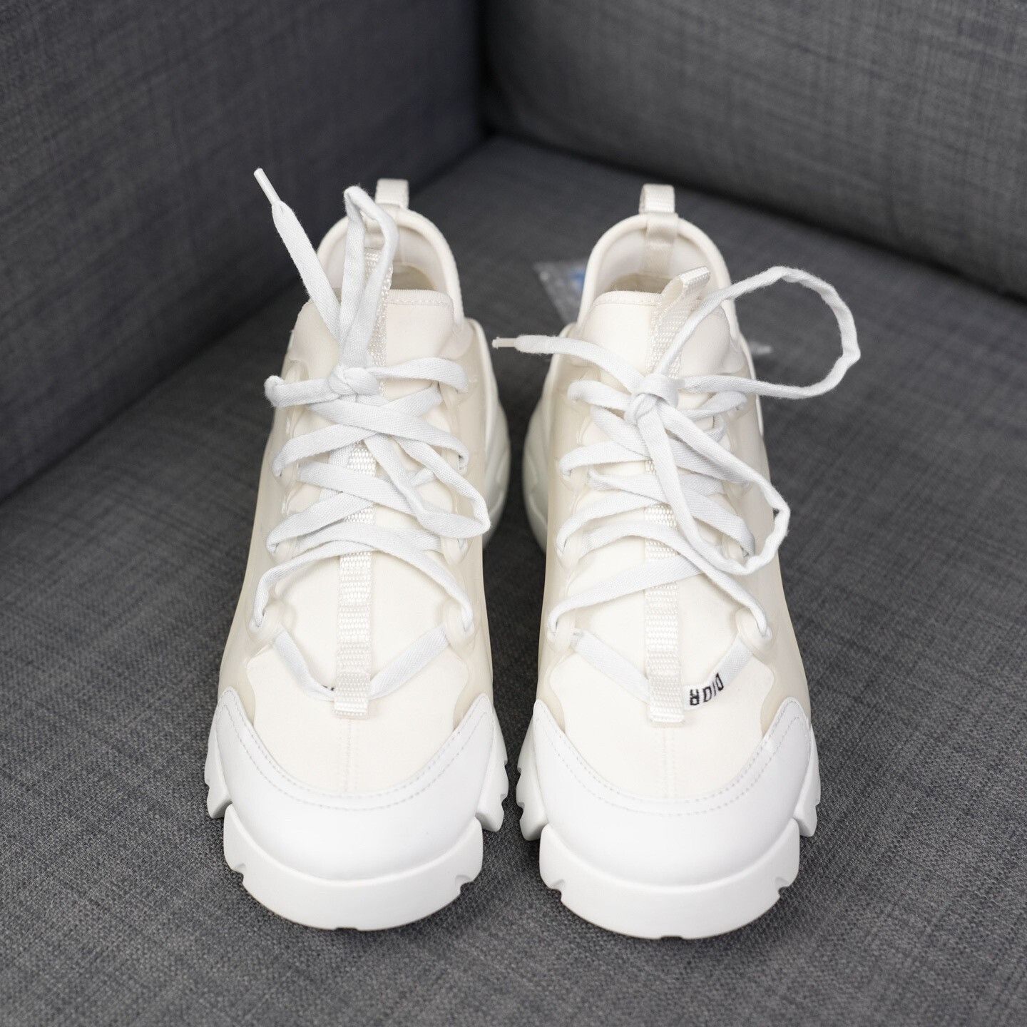 Dior Dior White Lowtop Sneakers us_6 Women Size US 6 / IT 36 - 4 Thumbnail