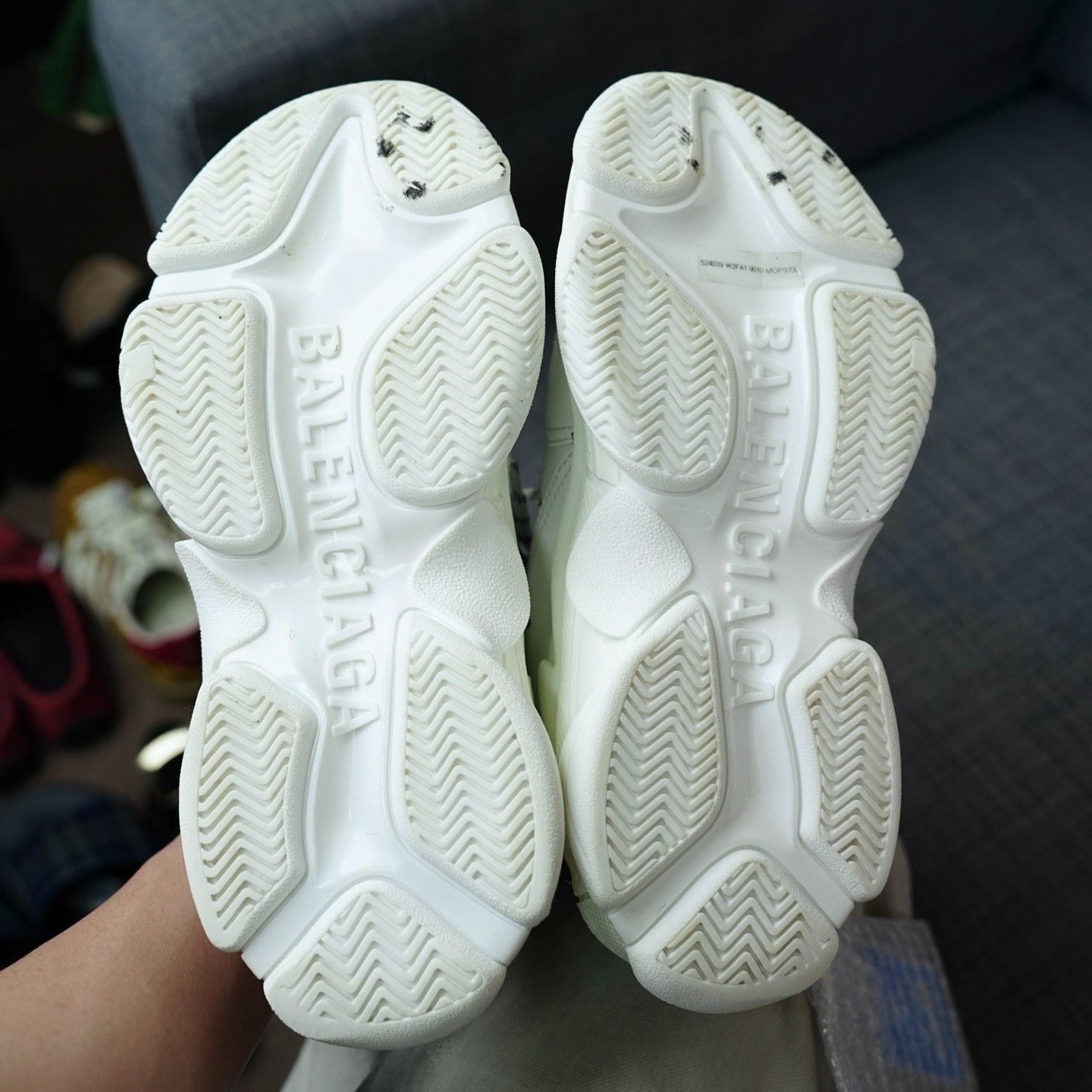 Balenciaga Balenciaga White Lowtop Sneakers us_6 Women Size US 6 / IT 36 - 8 Thumbnail