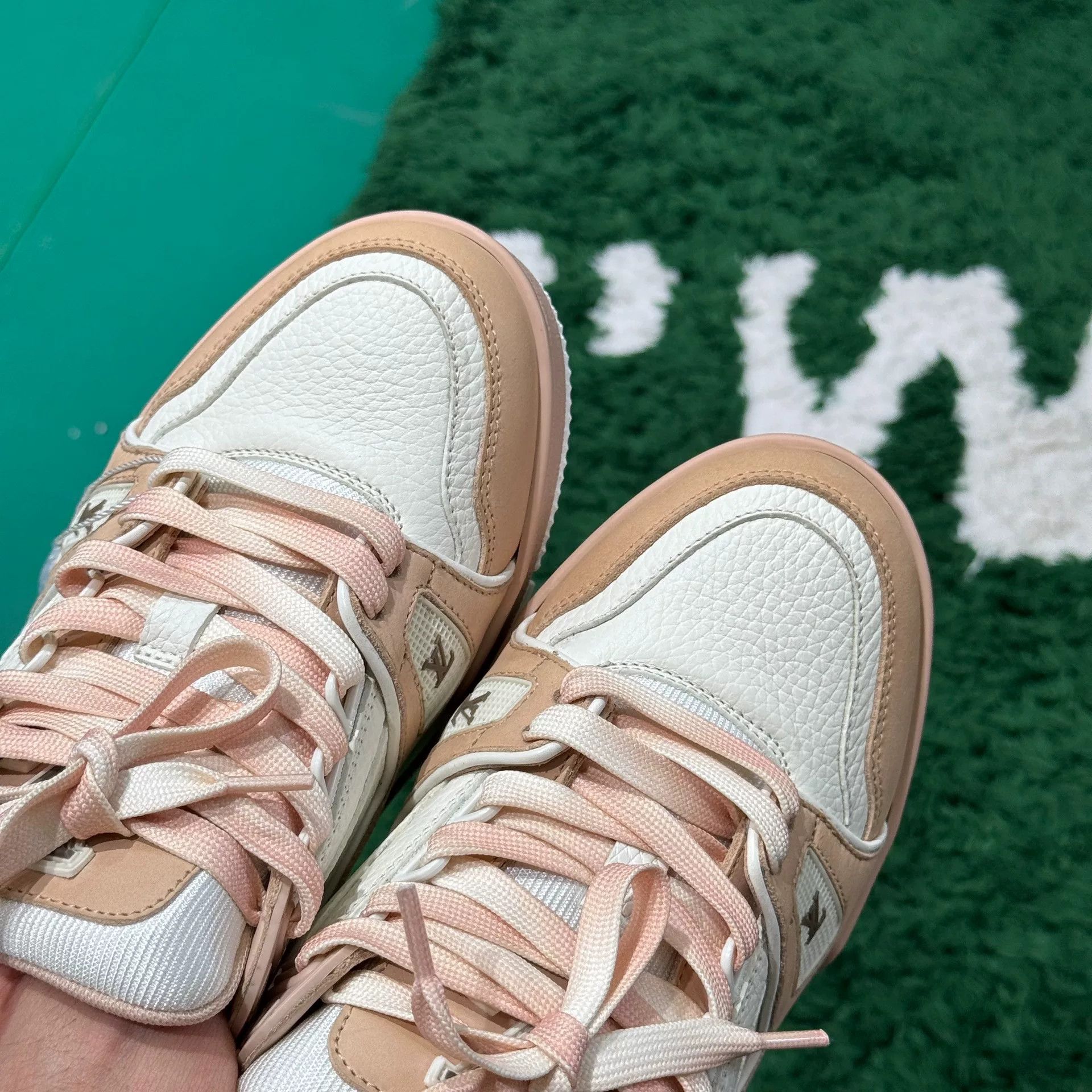Louis Vuitton Louis Vuitton Training Pink Lowtop Sneakers us_5-5 Women Size US 5.5 / IT 35.5 - 5 Thumbnail