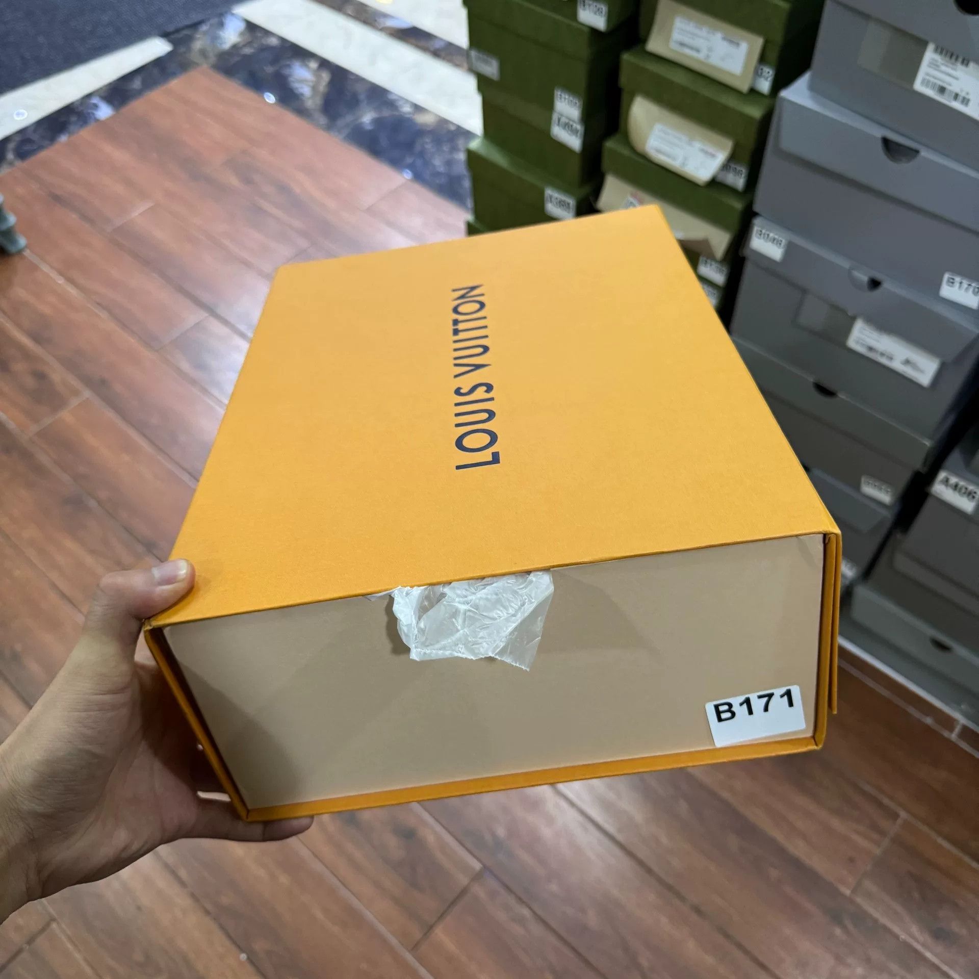 Louis Vuitton Louis Vuitton Training Pink Lowtop Sneakers us_5-5 Women Size US 5.5 / IT 35.5 - 9 Thumbnail