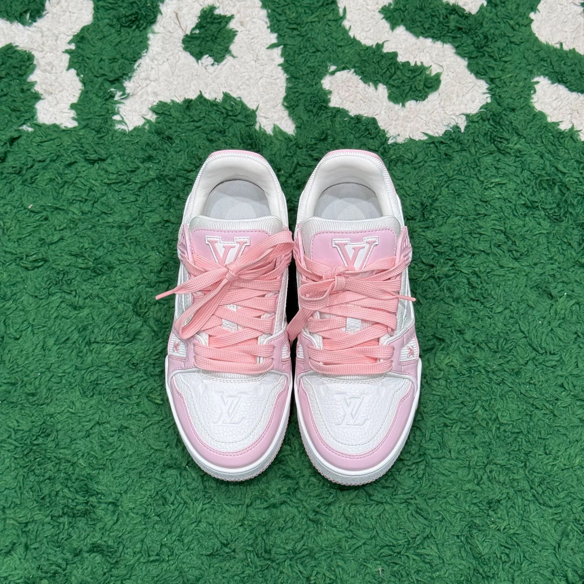 Louis Vuitton Louis Vuitton Training Pink Lowtop Sneakers us_5-5 Women Size US 5.5 / IT 35.5 - 2 Thumbnail
