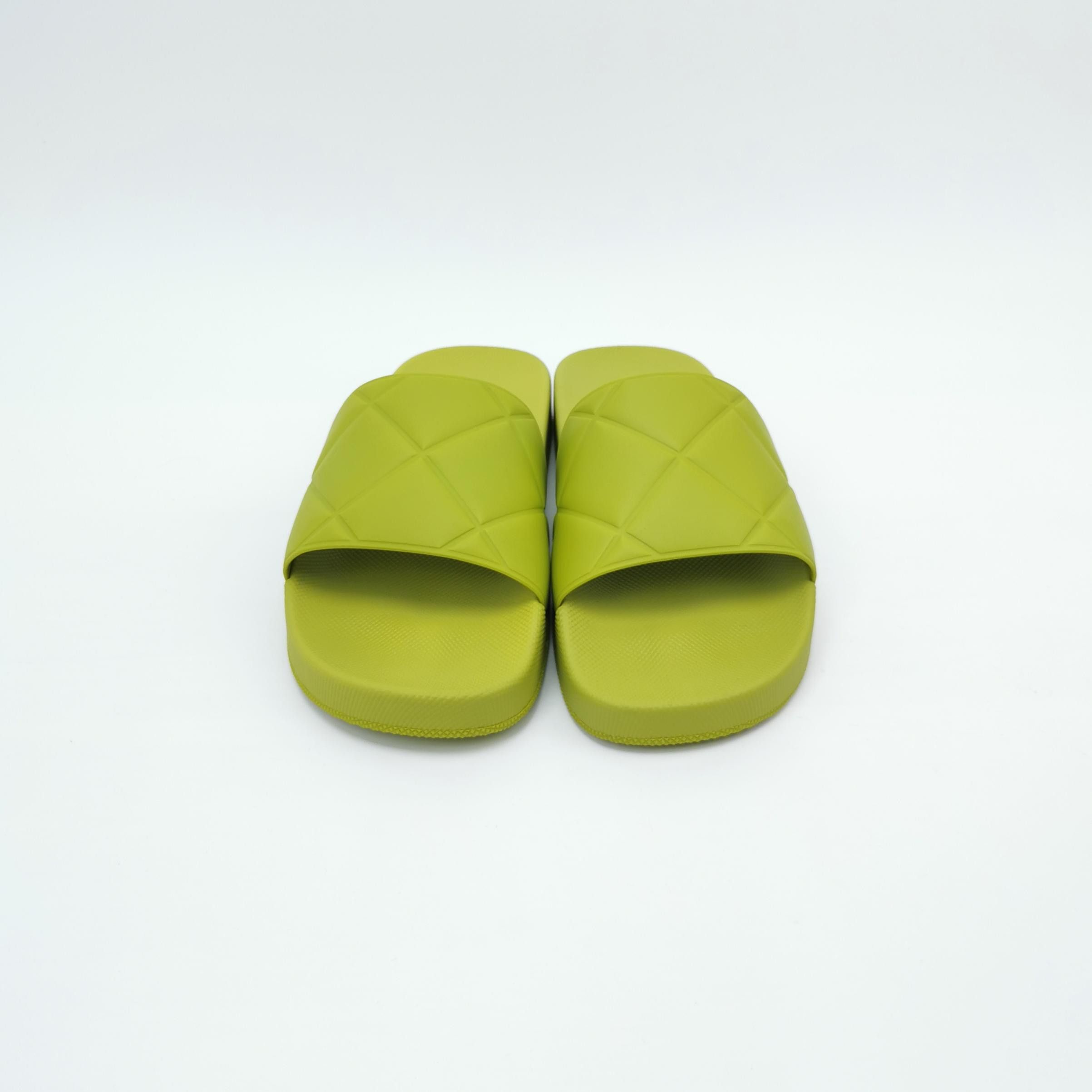 Bottega Veneta Bottega Veneta Intreccio Rubber Sliders 40 Size US 7 / EU 40 - 4 Thumbnail