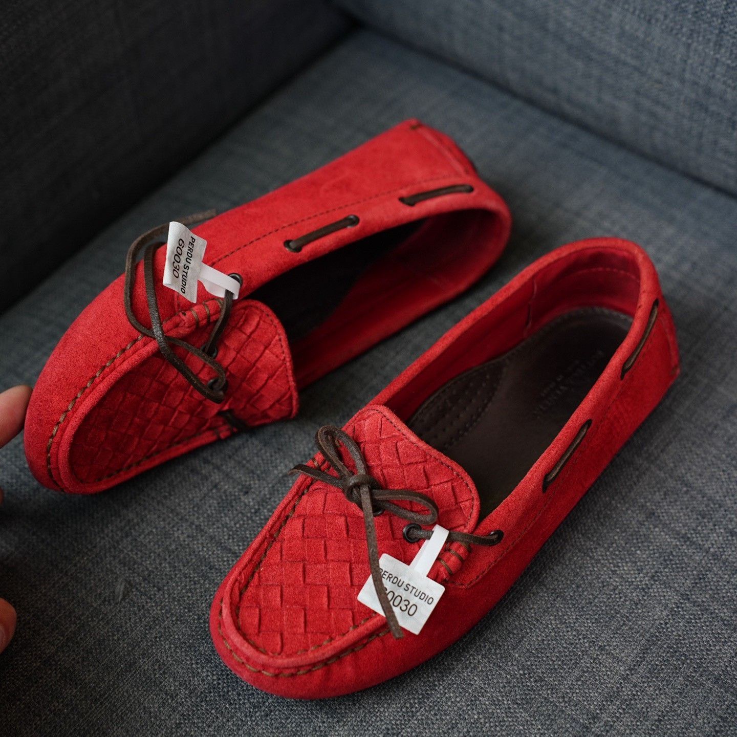 Bottega Veneta Bottega Veneta Red Lowtop Sneakers us_5 Women Size US 5 / IT 35 - 2 Thumbnail