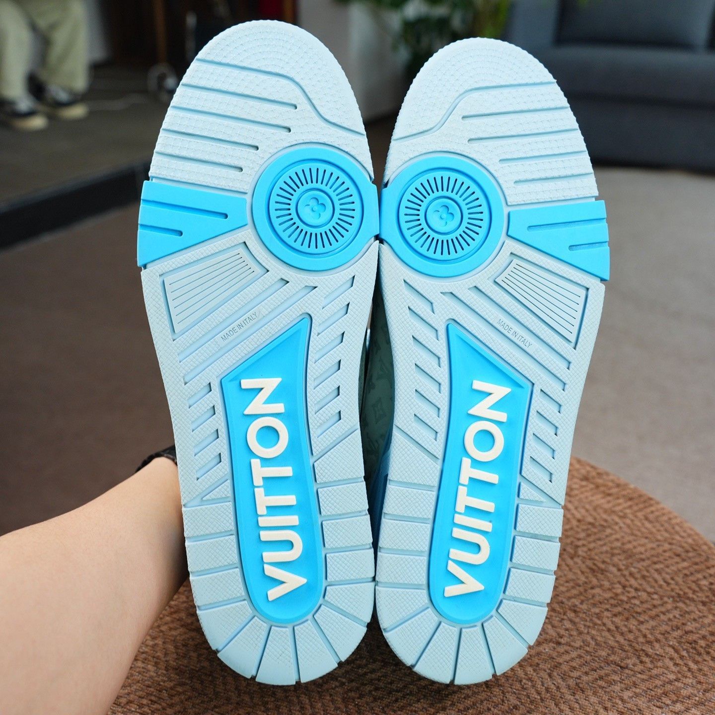 Louis Vuitton Louis Vuitton Training Blue Lowtop Sneakers 9 Men Size US 9 / EU 42 - 7 Thumbnail
