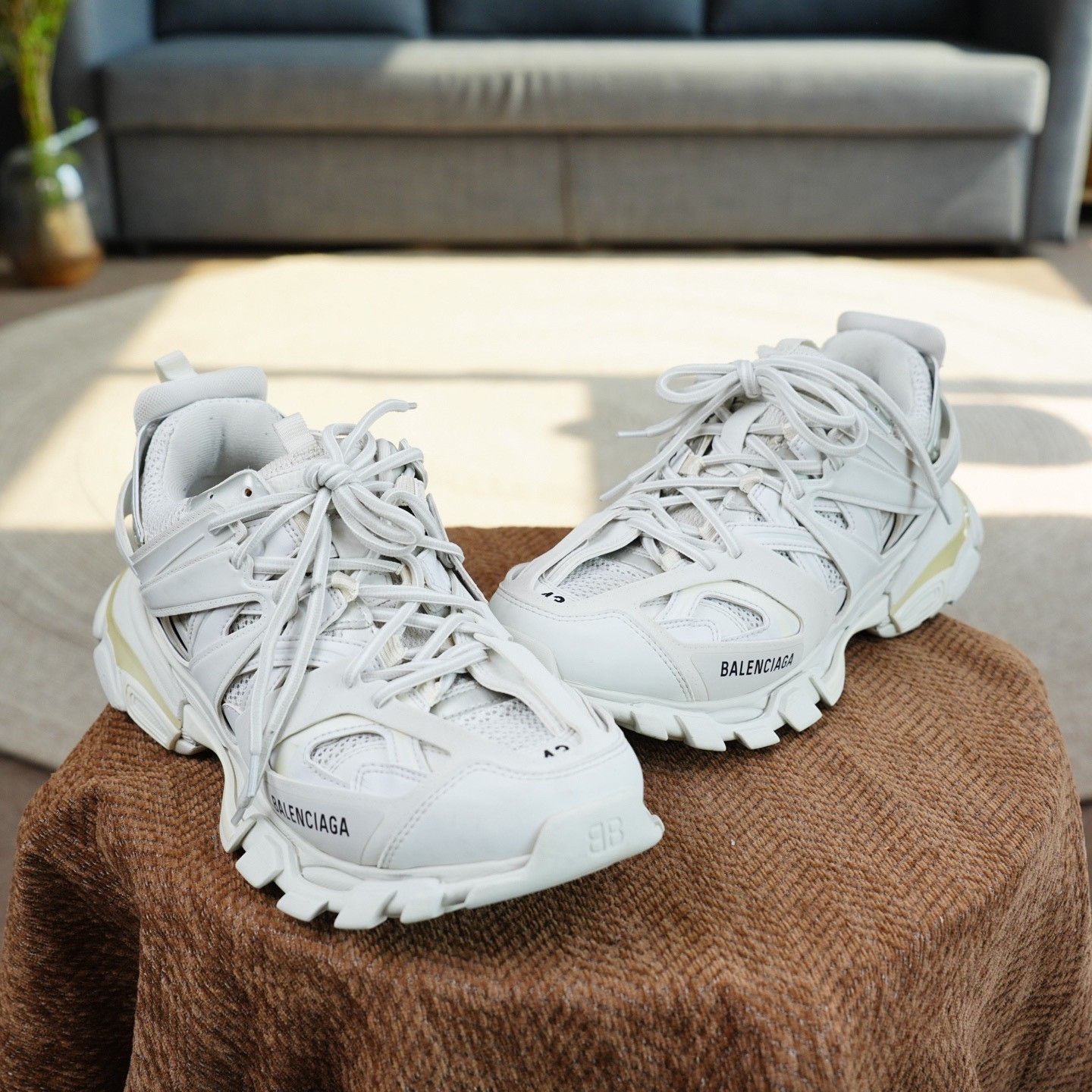 Balenciaga Balenciaga White Lowtop Sneakers 10 Men Size US 10 / EU 43 - 3 Thumbnail