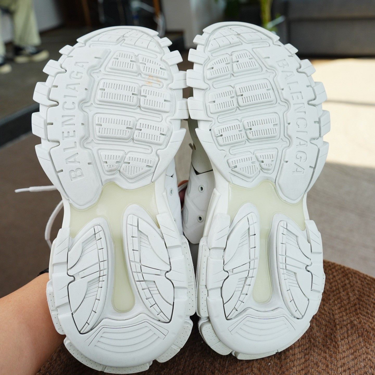 Balenciaga Balenciaga White Lowtop Sneakers 10 Men Size US 10 / EU 43 - 8 Thumbnail