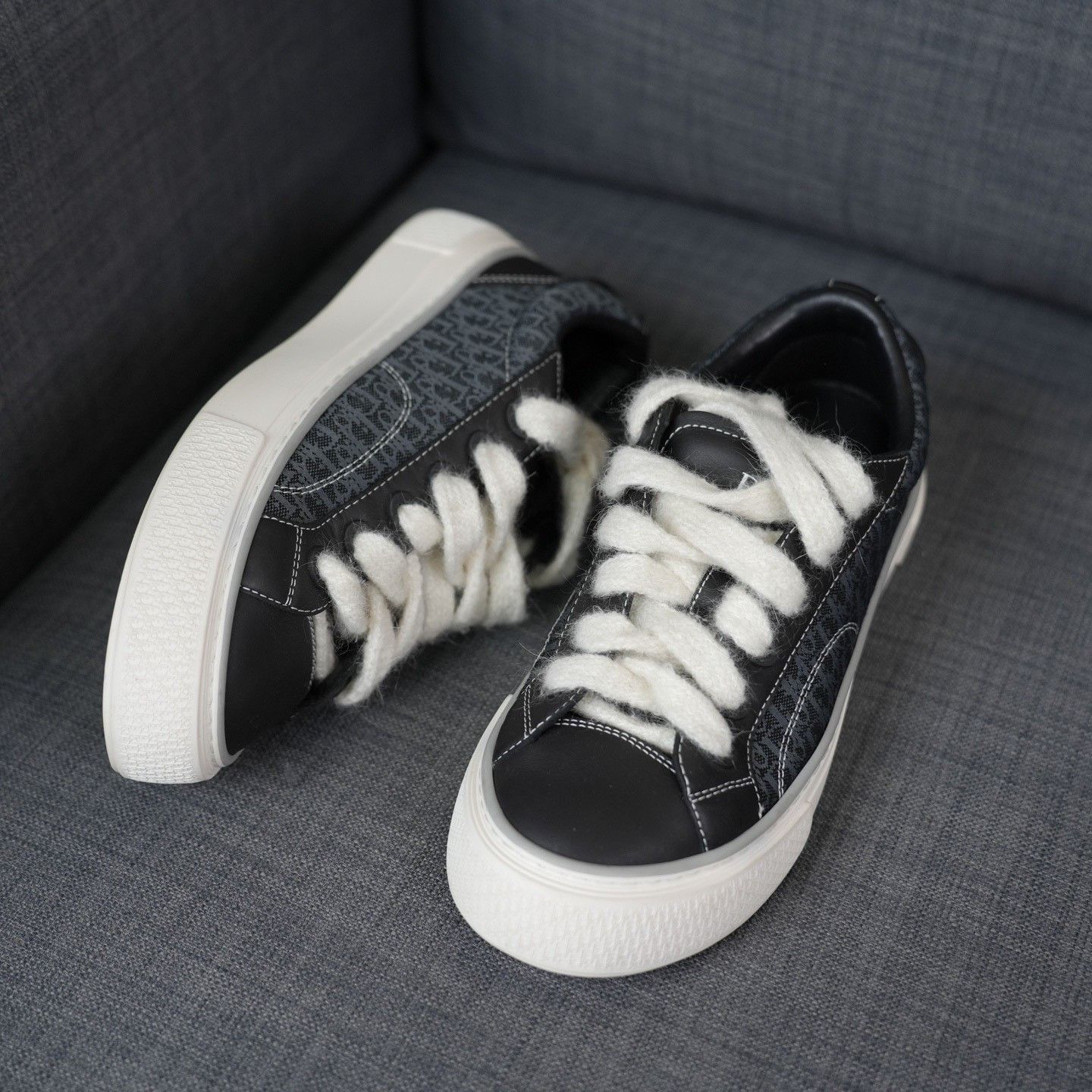 Dior Dior Black Lowtop Sneakers 7 Men Size US 7 / EU 40 - 2 Thumbnail