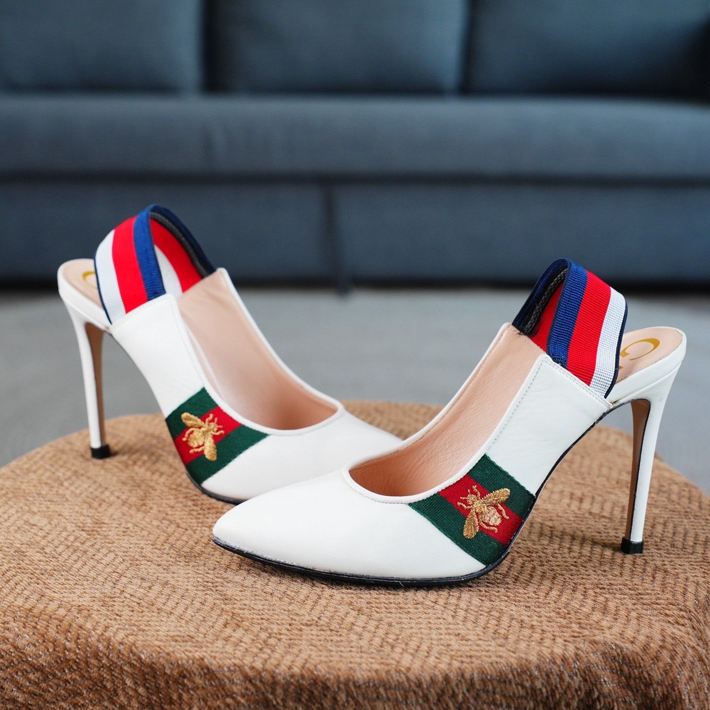 Gucci Gucci Embroidered White Lowtop Sneakers us_8-5 Women Size US 8.5 / IT 38.5 - 3 Thumbnail