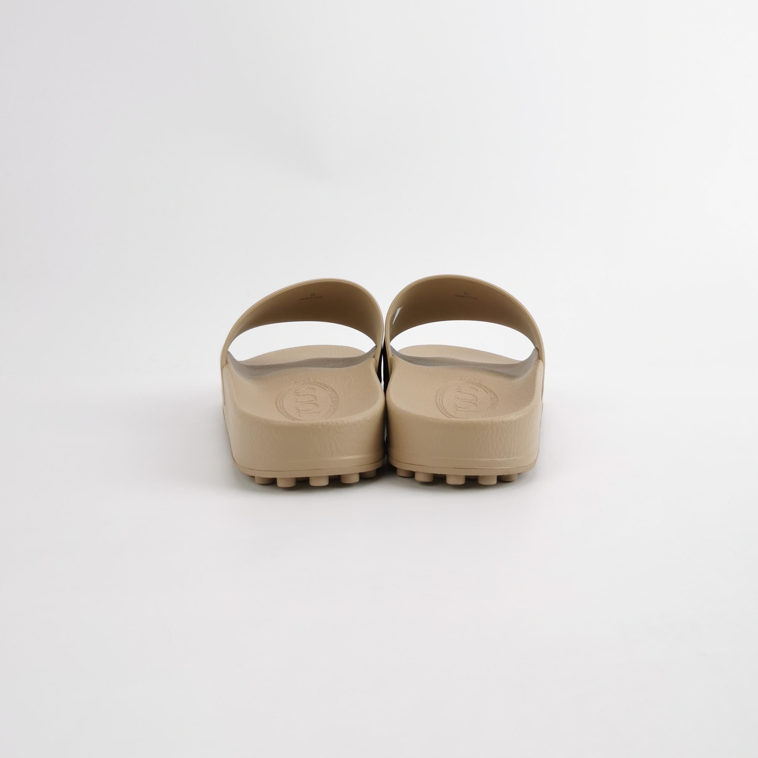 Tod's Tod's Logo Embossed Rubber Slides Size 39 Size US 6 / EU 39 - 5 Thumbnail