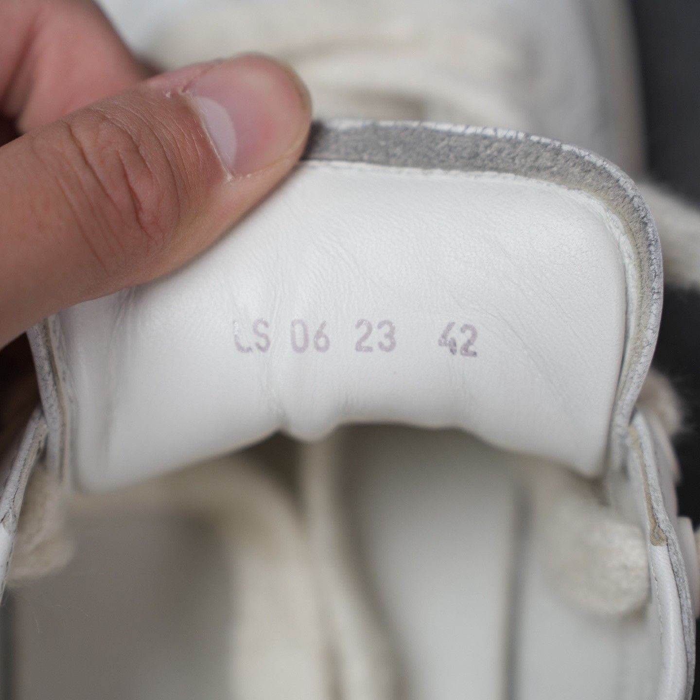 Dior Dior White Lowtop Sneakers 9 Men Size US 9 / EU 42 - 7 Thumbnail