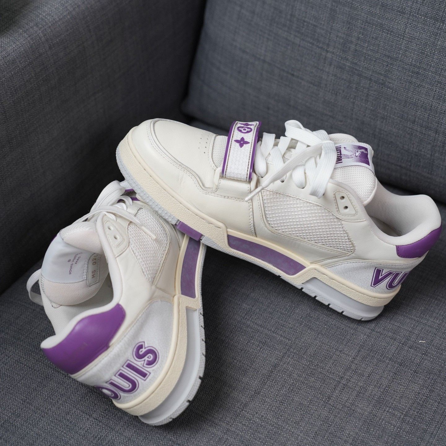Louis Vuitton Louis Vuitton Training White Lowtop Sneakers 7.5 Men Size US 7.5 / EU 40-41 - 8 Thumbnail