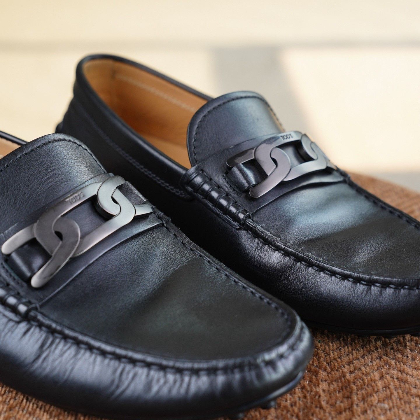 Tod's Tod's Leather Black Lowtop Sneakers us_9 Women Size US 9 / IT 39 - 3 Thumbnail