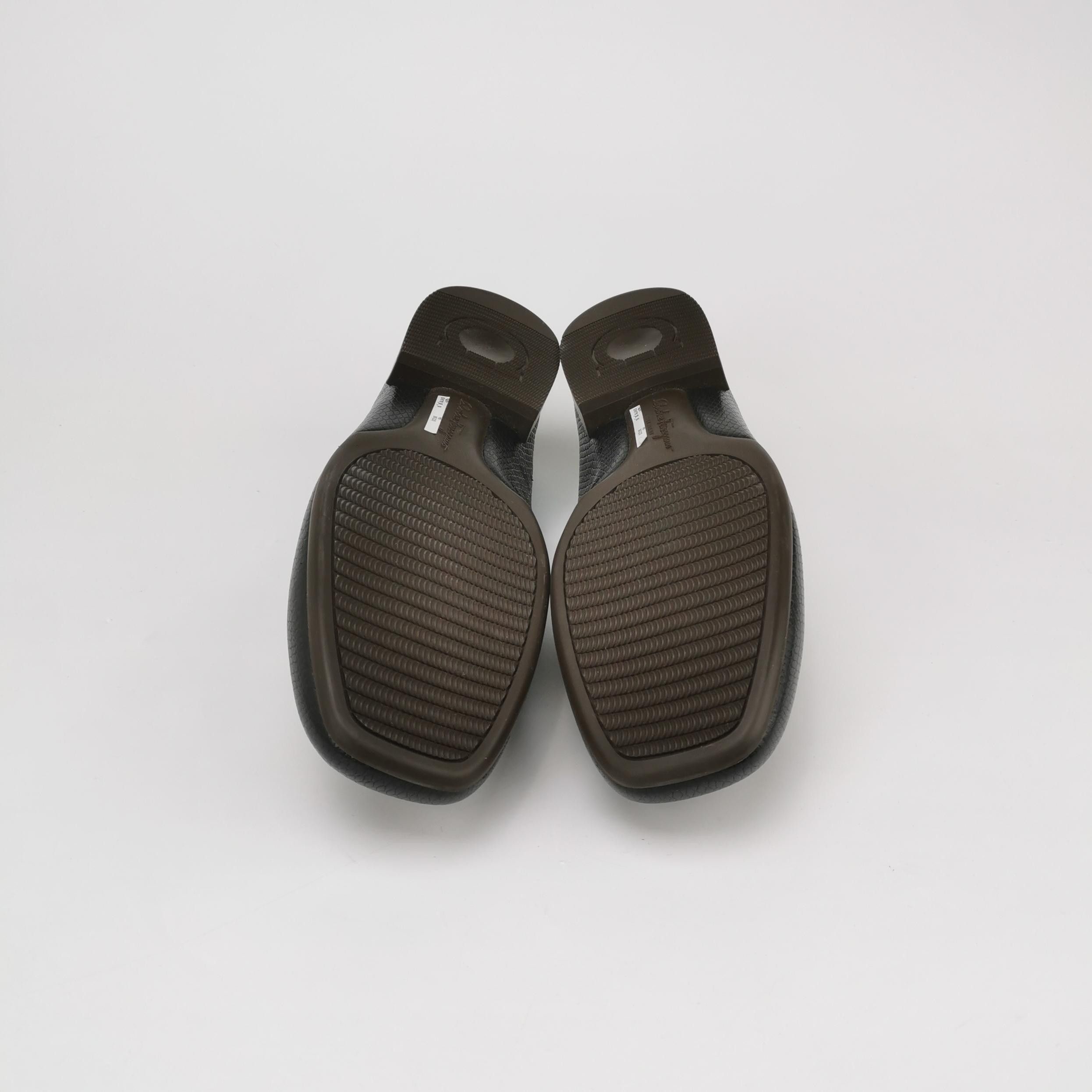 Salvatore Ferragamo Salvatore Ferragamo Textured Leather Loafers EU 42.5 Size US 9 / EU 42 - 6 Thumbnail