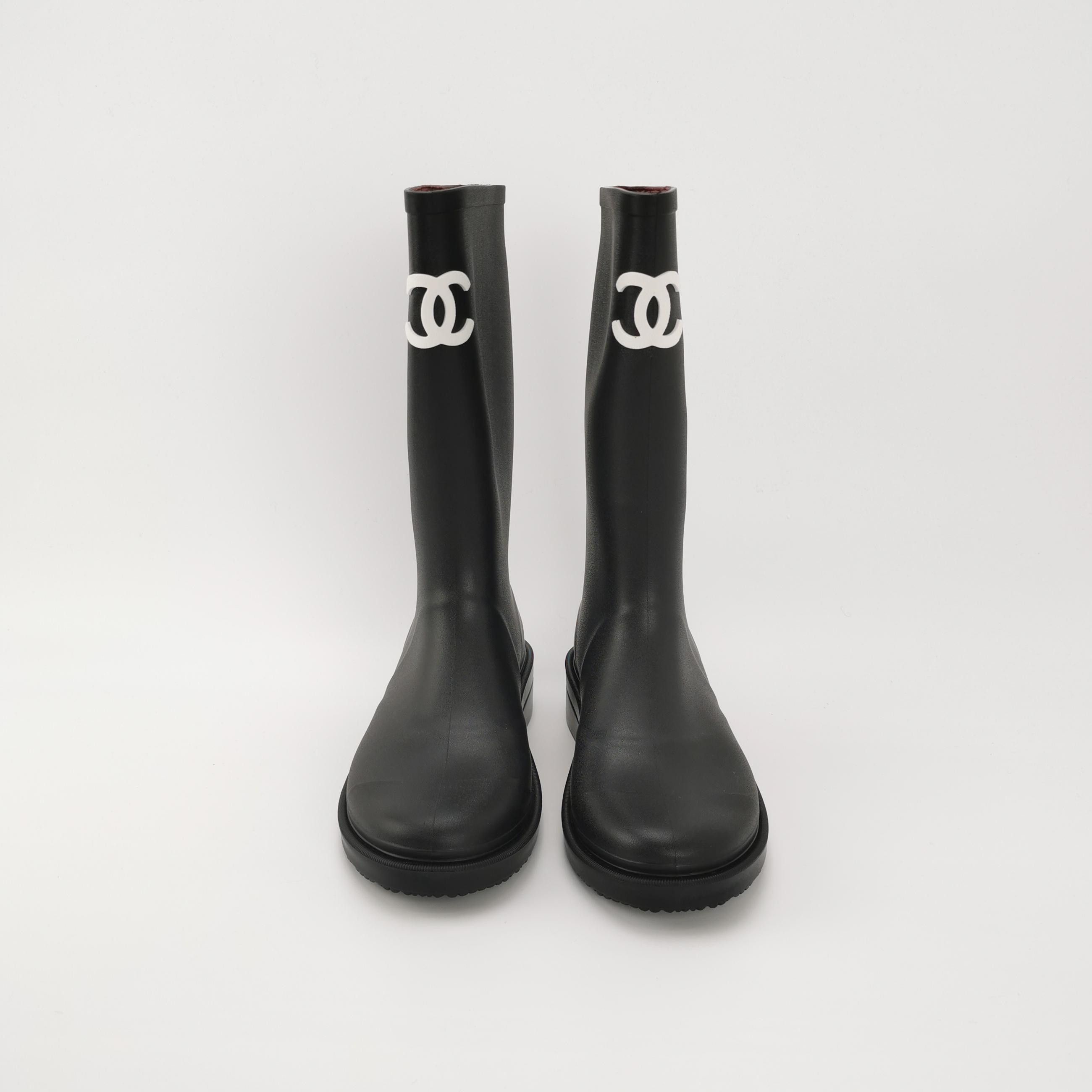 Chanel Chanel CC Logo Rubber Rain Boots Size 41 Size US 10 / IT 40 - 4 Thumbnail