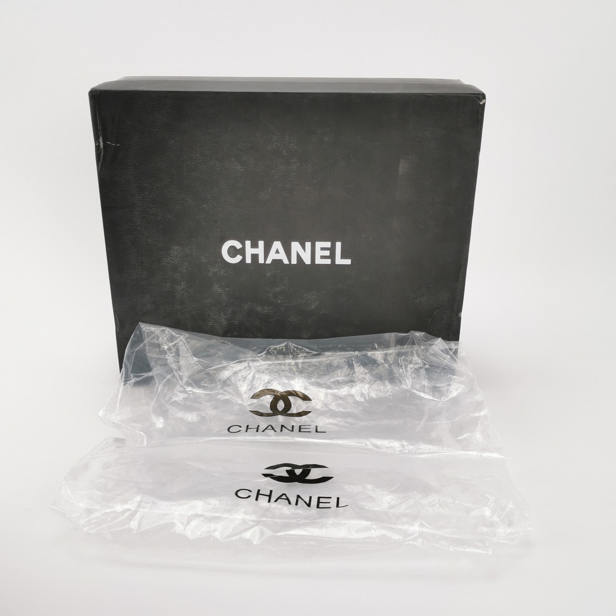 Chanel Chanel CC Logo Rubber Rain Boots Size 41 Size US 10 / IT 40 - 7 Thumbnail