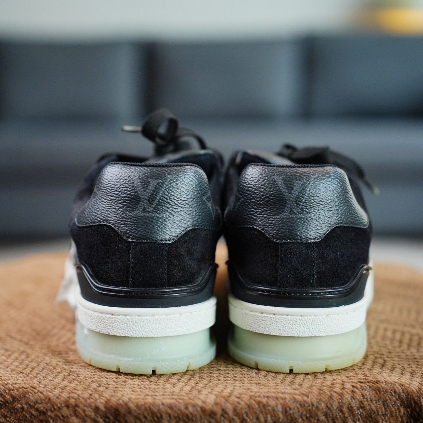 Louis Vuitton Louis Vuitton Training Black Lowtop Sneakers 7 Men Size US 7 / EU 40 - 5 Thumbnail
