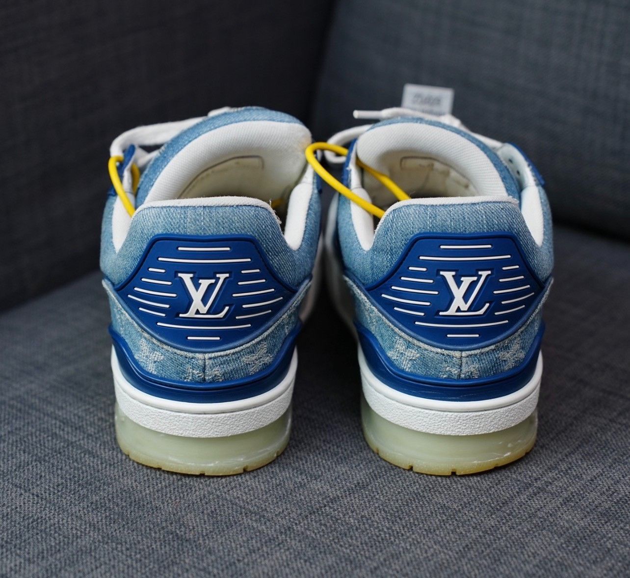Louis Vuitton Louis Vuitton Training Blue Lowtop Sneakers us_9 Women Size US 9 / IT 39 - 6 Thumbnail