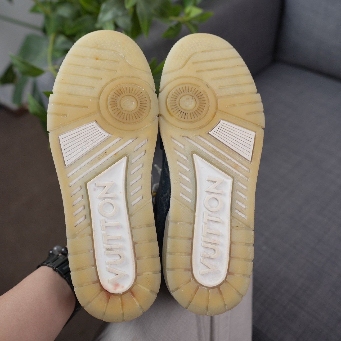 Louis Vuitton Louis Vuitton Training Blue Lowtop Sneakers us_9 Women Size US 9 / IT 39 - 9 Thumbnail