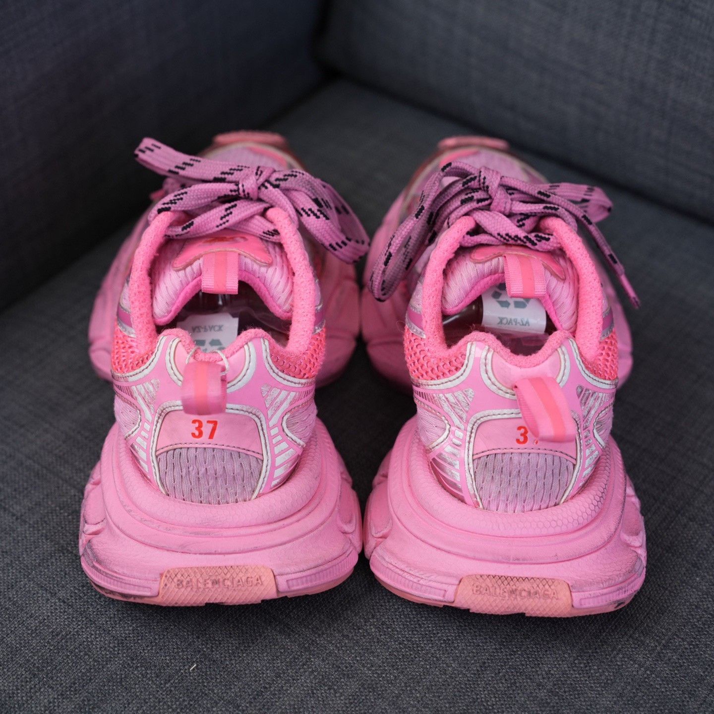Balenciaga Balenciaga Pink Lowtop Sneakers us_7 Women Size US 7 / IT 37 - 6 Thumbnail