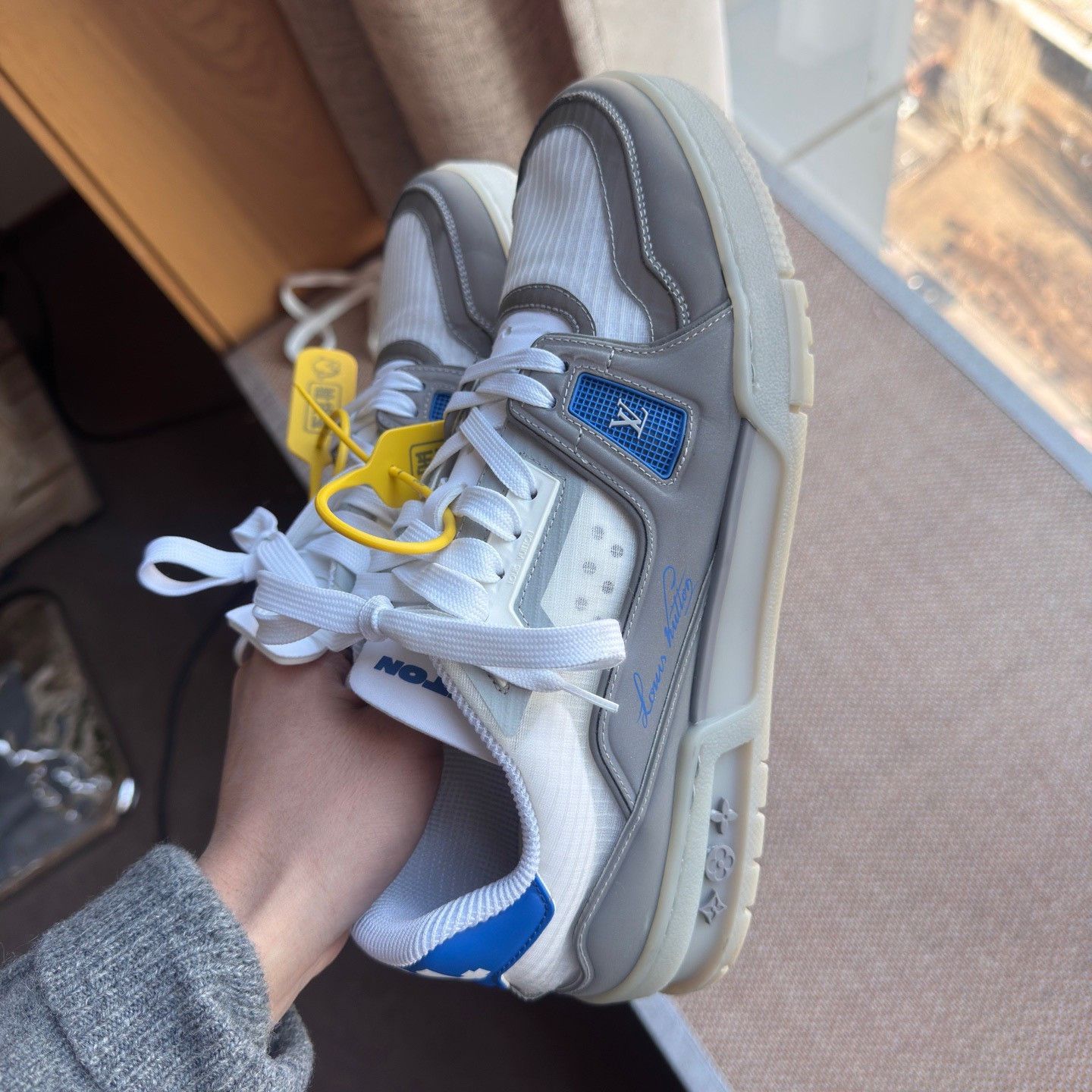 Louis Vuitton Louis Vuitton Training Gray Lowtop Sneakers 8 Men Size US 8 / EU 41 - 2 Thumbnail