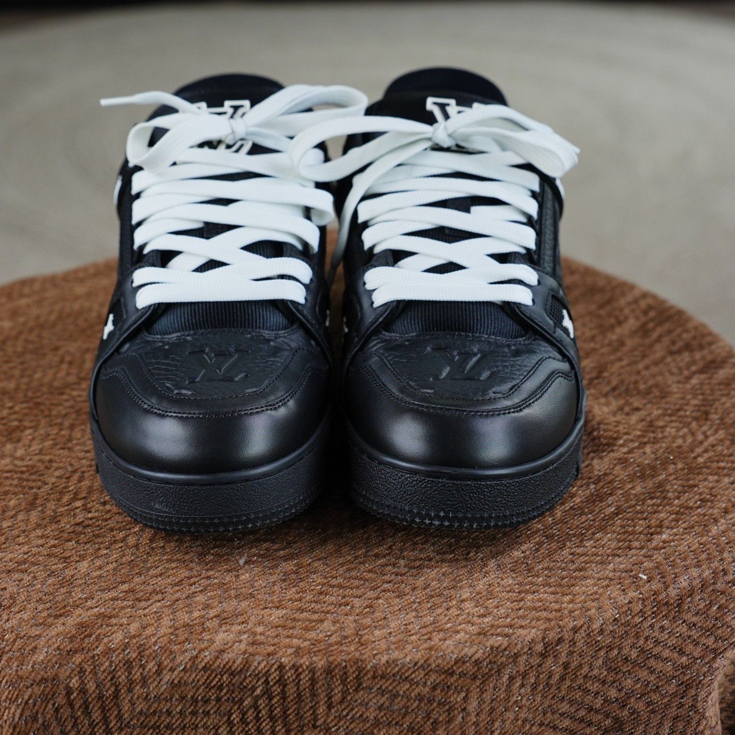 Louis Vuitton Louis Vuitton Training Black Lowtop Sneakers 7.5 Men Size US 7.5 / EU 40-41 - 5 Thumbnail