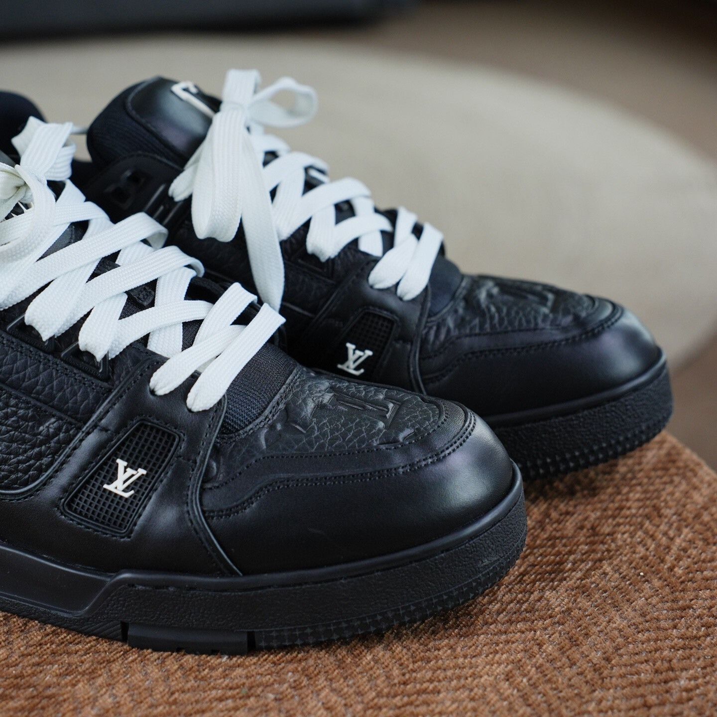 Louis Vuitton Louis Vuitton Training Black Lowtop Sneakers 7.5 Men Size US 7.5 / EU 40-41 - 4 Thumbnail