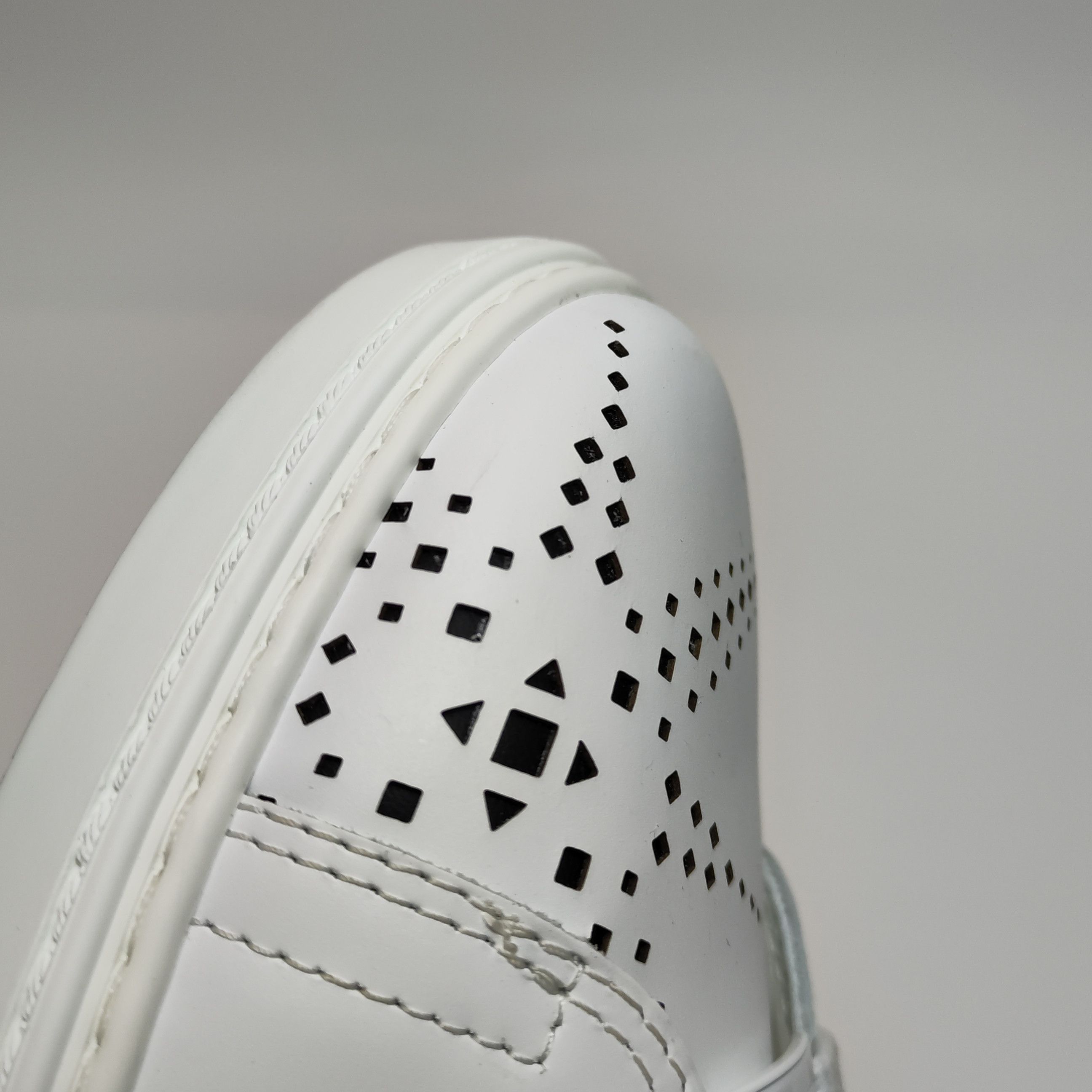 Jimmy Choo Jimmy Choo Star Perforated Leather Hi-Top Sneakers 44 Size US 11 / EU 44 - 8 Thumbnail