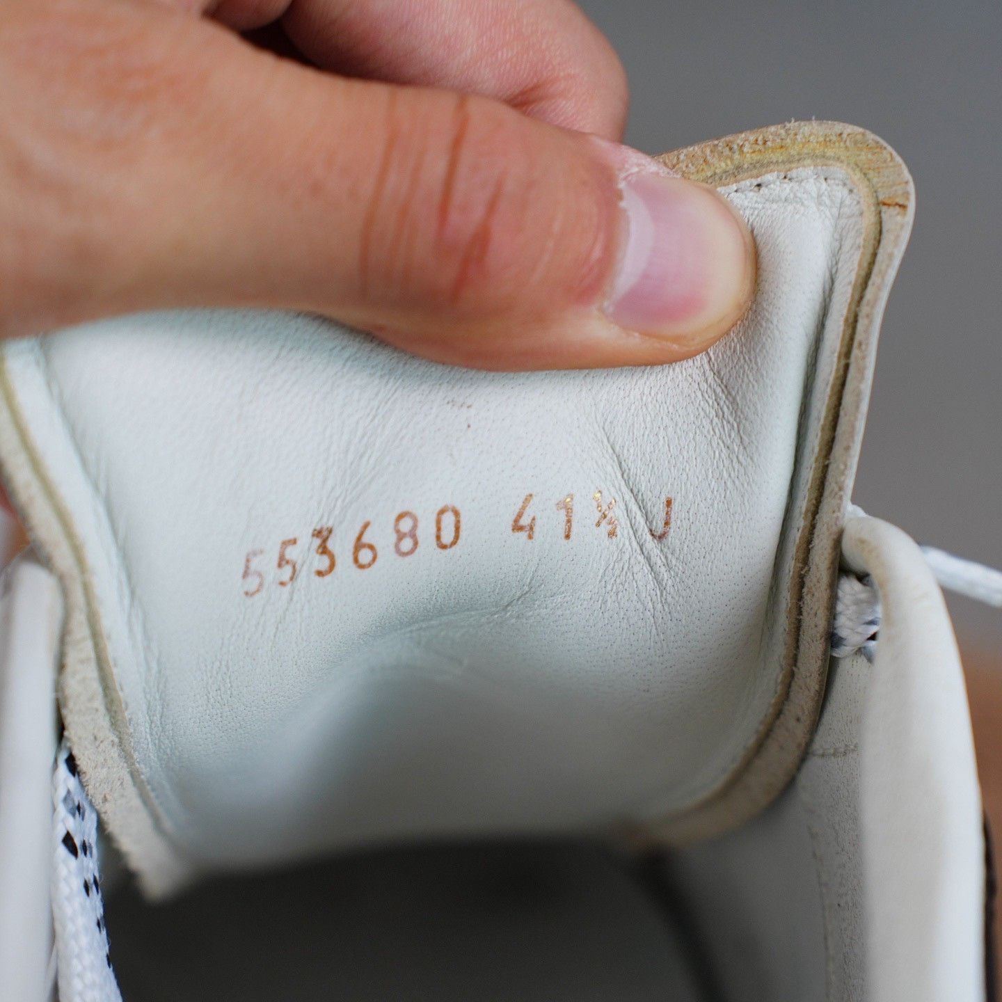 Alexander McQueen Alexander McQueen White Lowtop Sneakers 8.5 Men Size US 8.5 / EU 41-42 - 7 Thumbnail
