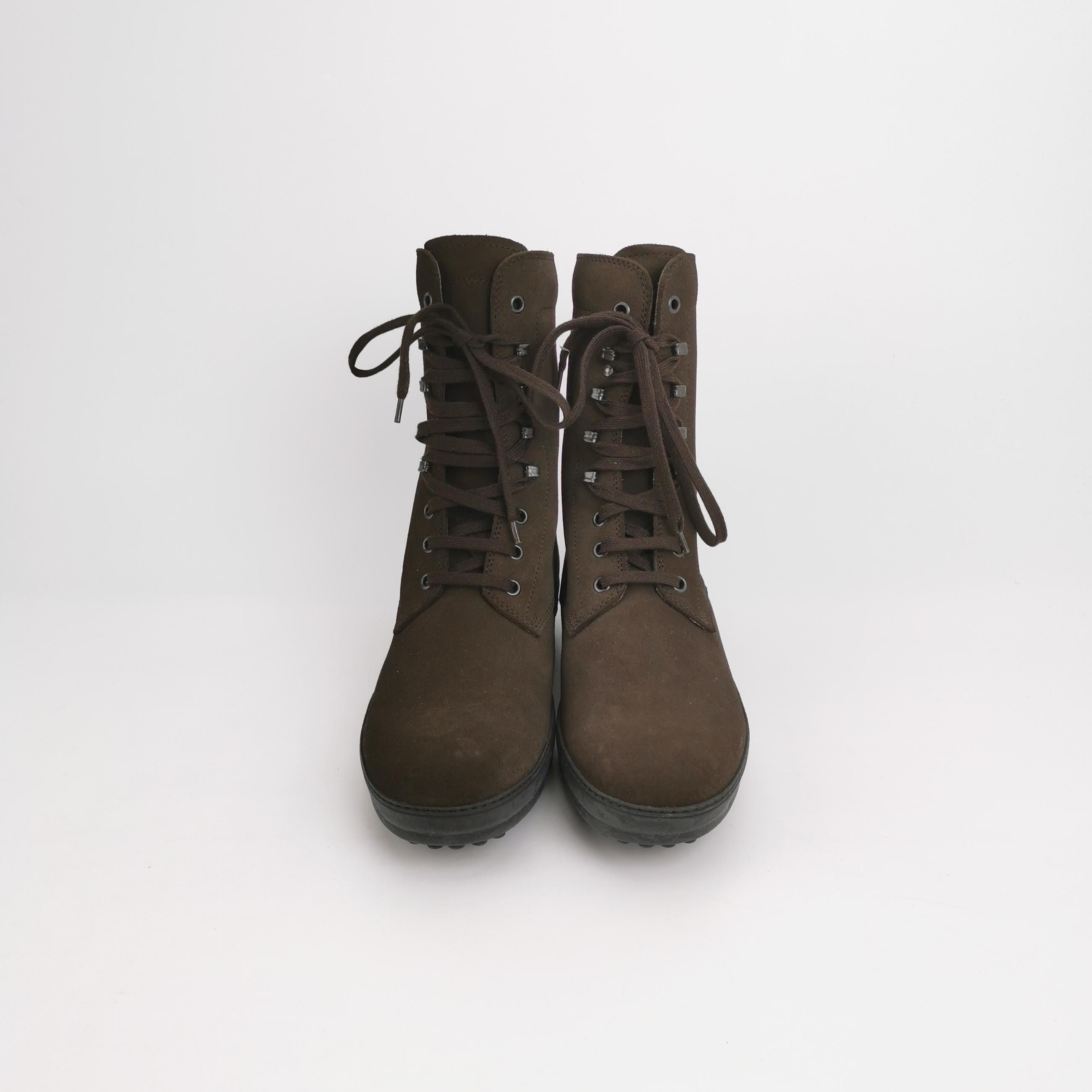 Tod's Tod's Suede Lace-Up Pebble Sole Boots 39.5 Size US 6 / EU 39 - 4 Thumbnail