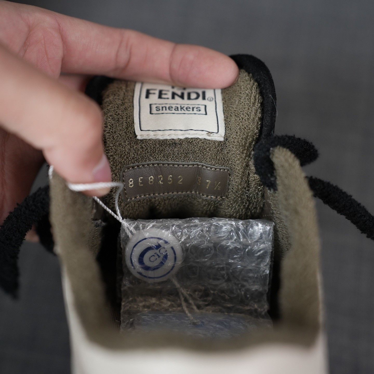 Fendi Fendi Black Lowtop Sneakers us_7-5 Women Size US 7.5 / IT 37.5 - 7 Thumbnail