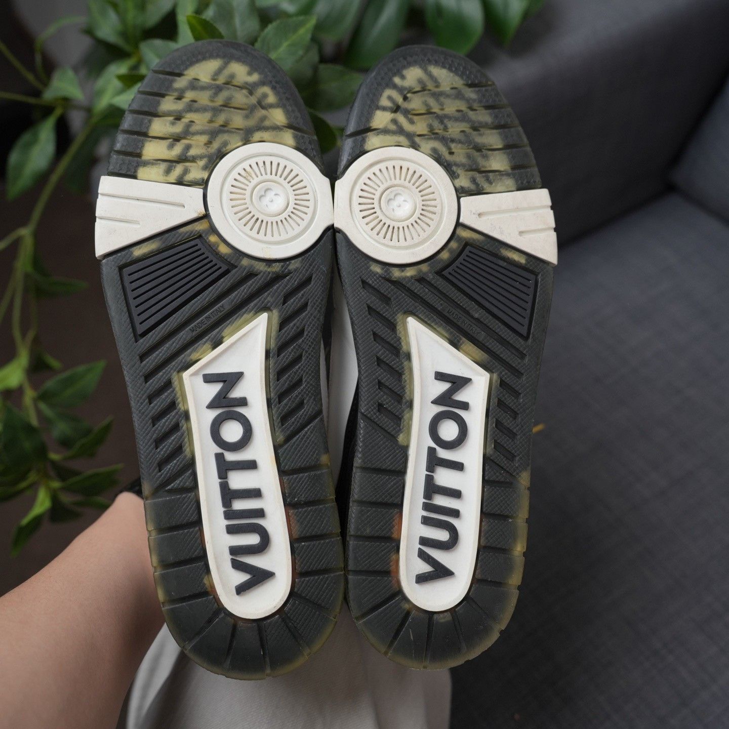 Louis Vuitton Louis Vuitton Training Black Lowtop Sneakers 10 Men Size US 10 / EU 43 - 9 Thumbnail