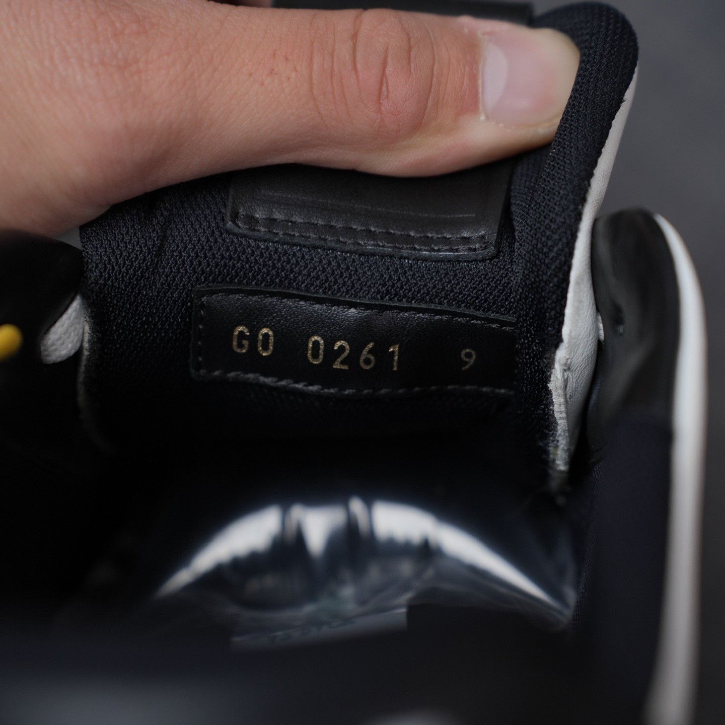 Louis Vuitton Louis Vuitton Training Black Lowtop Sneakers 10 Men Size US 10 / EU 43 - 7 Thumbnail