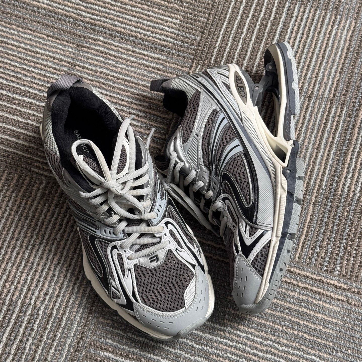 Balenciaga Balenciaga Gray Lowtop Sneakers 6 Men Size US 6 / EU 39 - 6 Thumbnail
